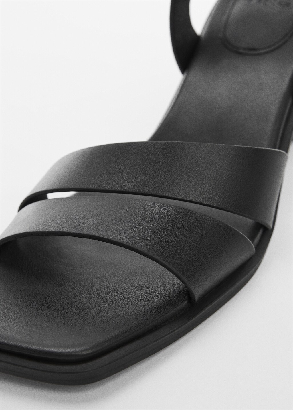 Block-heel sandals - Details of the article 1