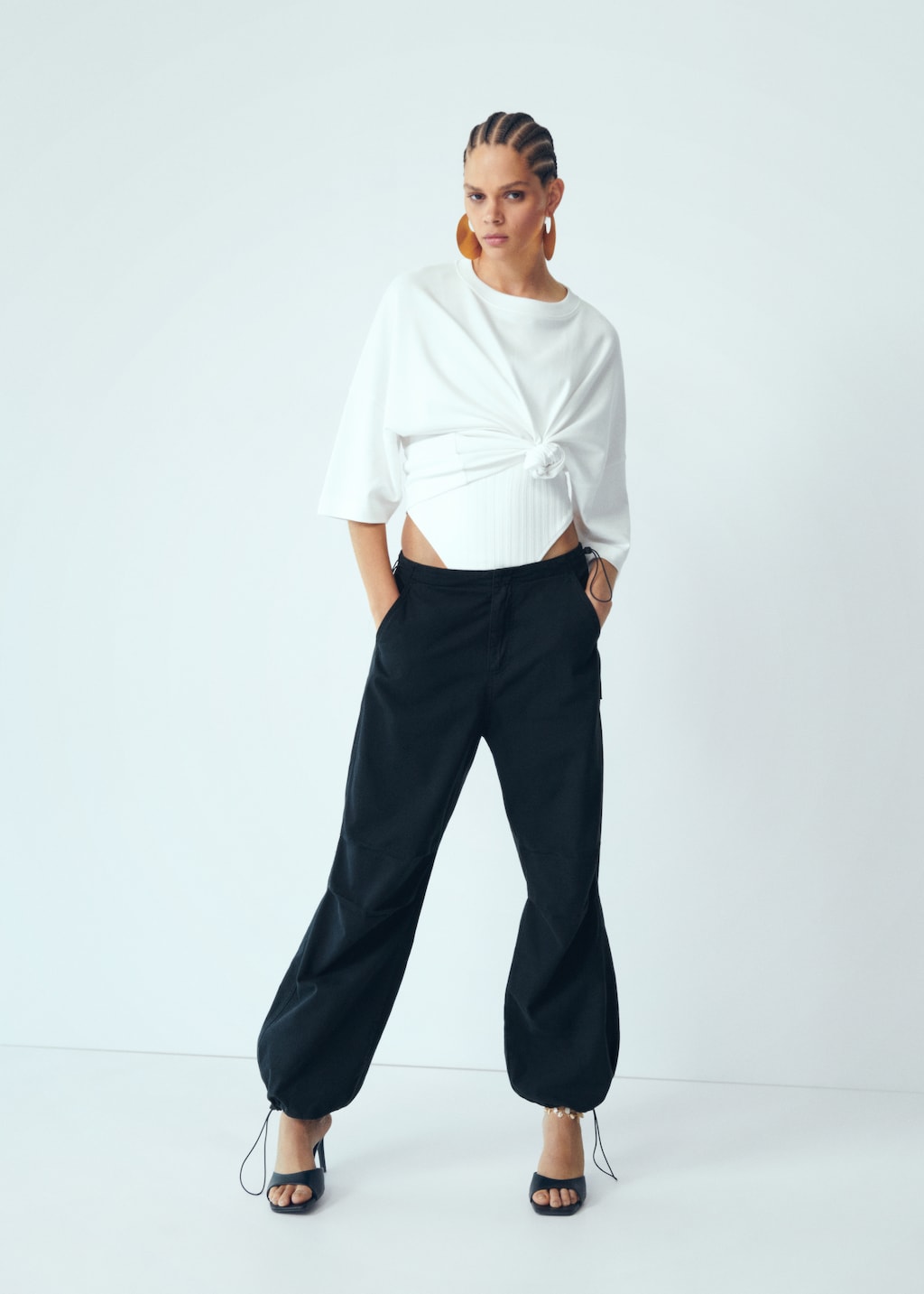 Pantalons parachute  - Detall de l'article 6