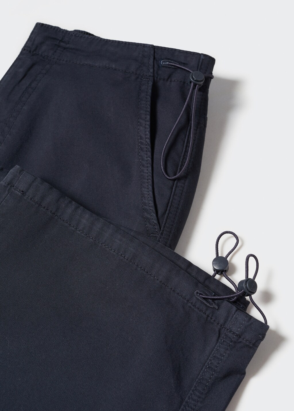 Parachute trousers - Details of the article 8