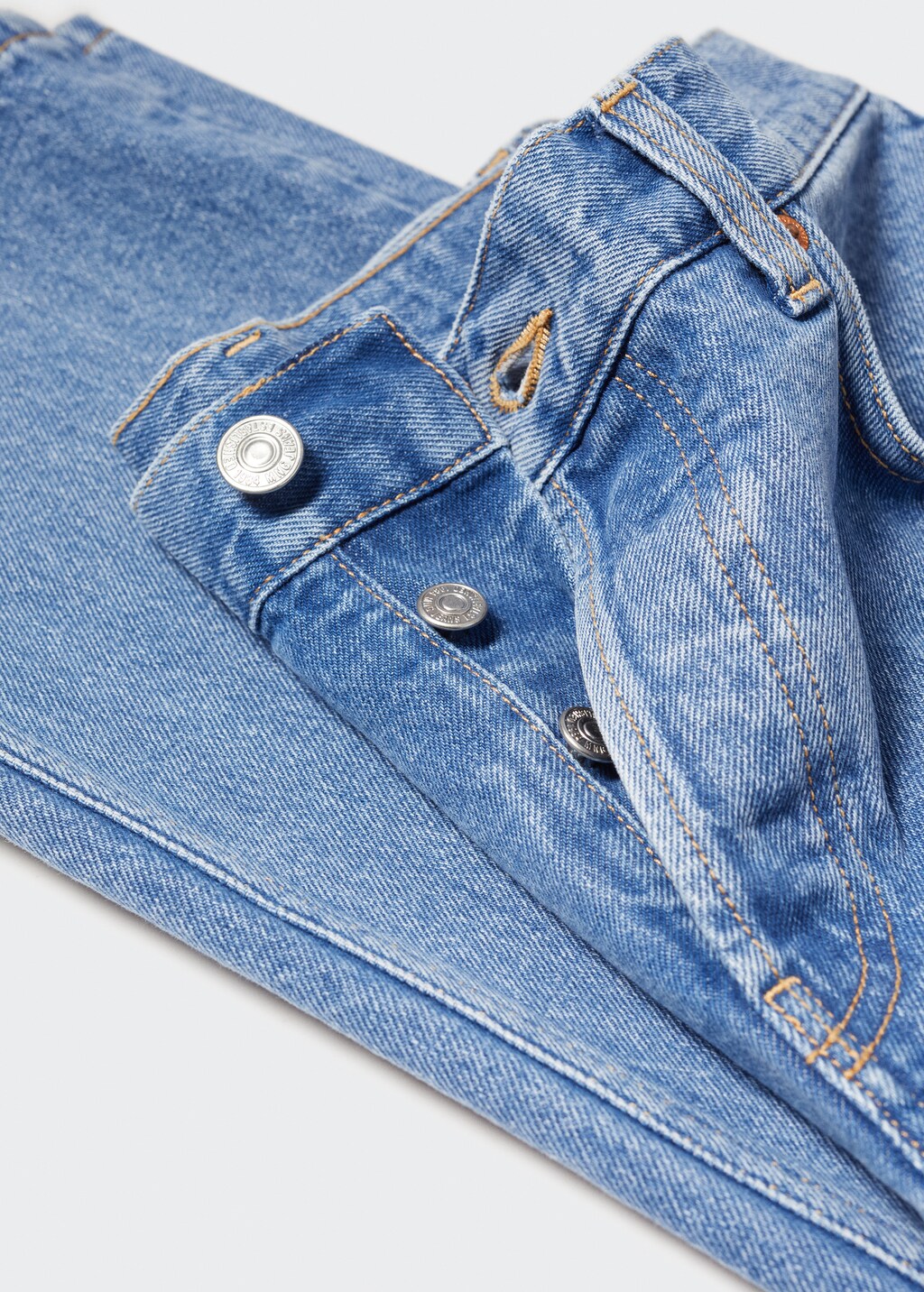 Gerade Jeans mit mittlerem Bund - Detail des Artikels 8