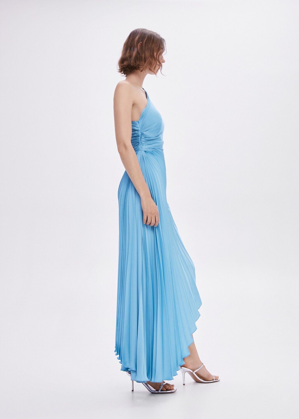 Asymmetrical pleated dress - Details of the article 6