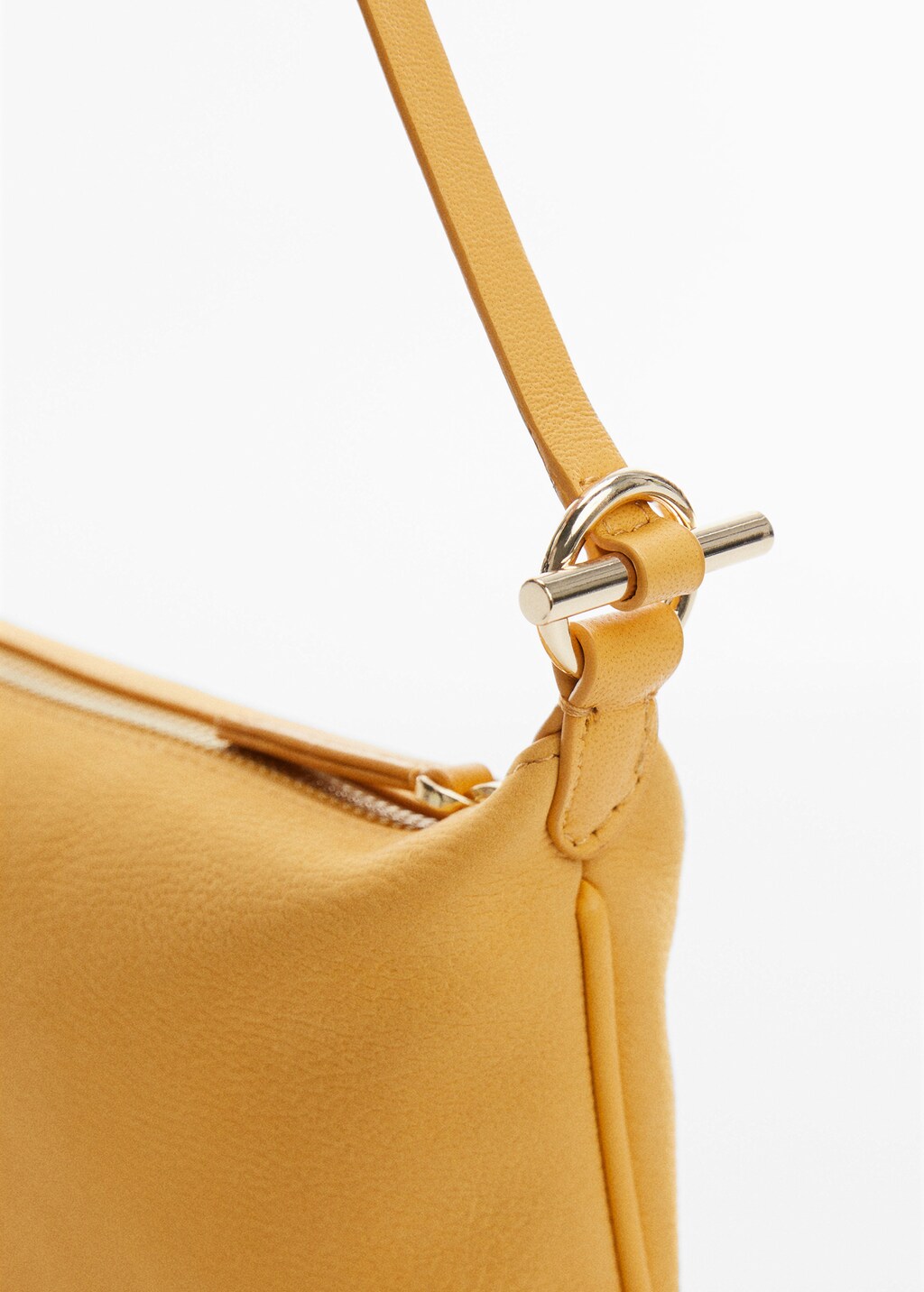 Leather bag with metallic detail - Details of the article 1