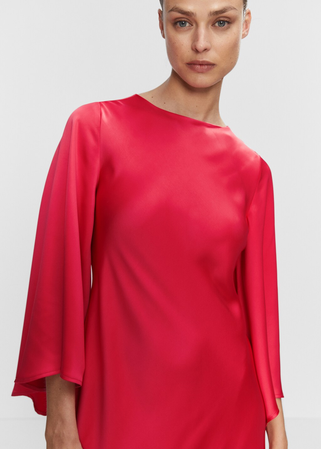 Flared-sleeve satin dress - Details of the article 1