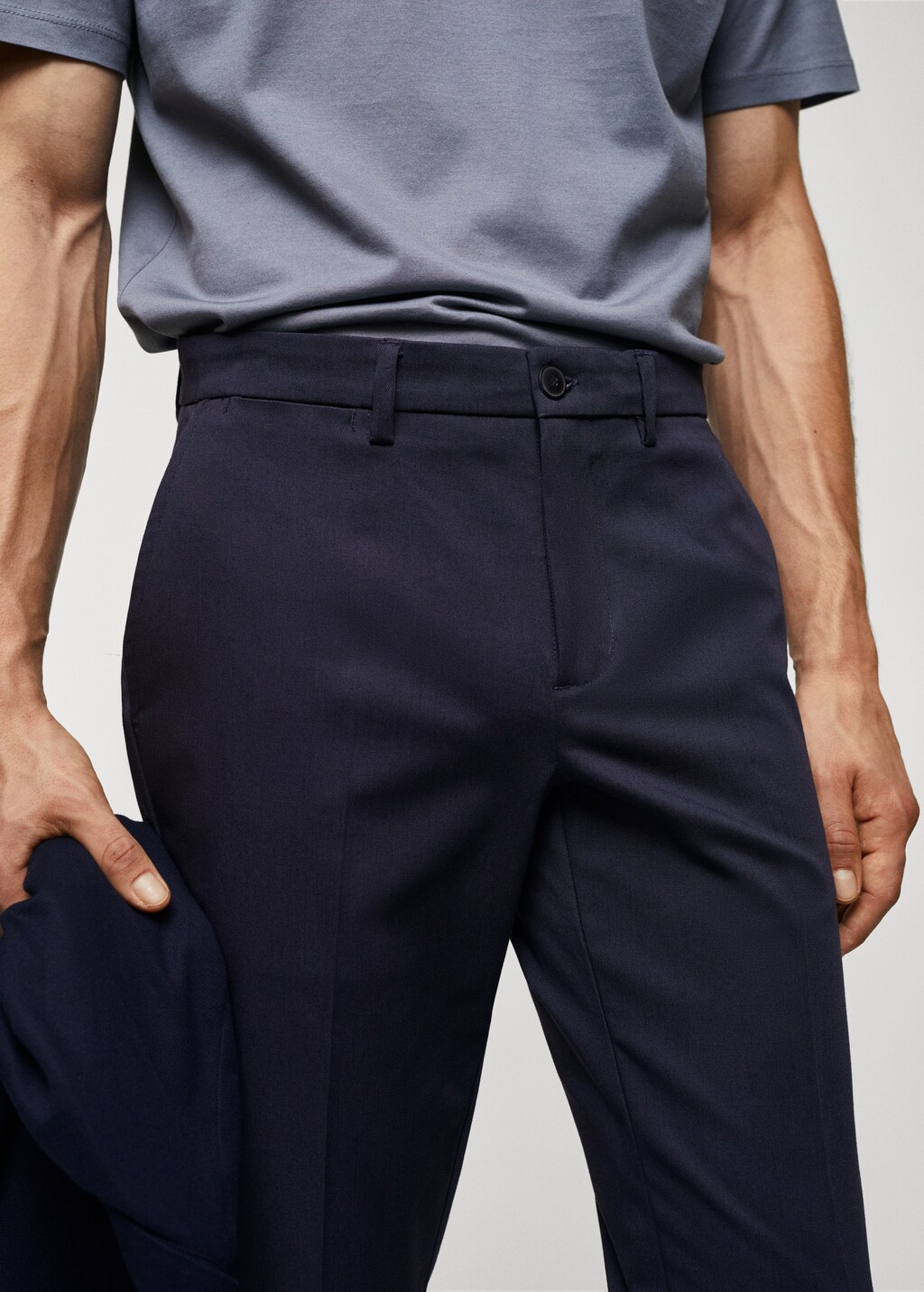 Slim fit chino trousers - Details of the article 1