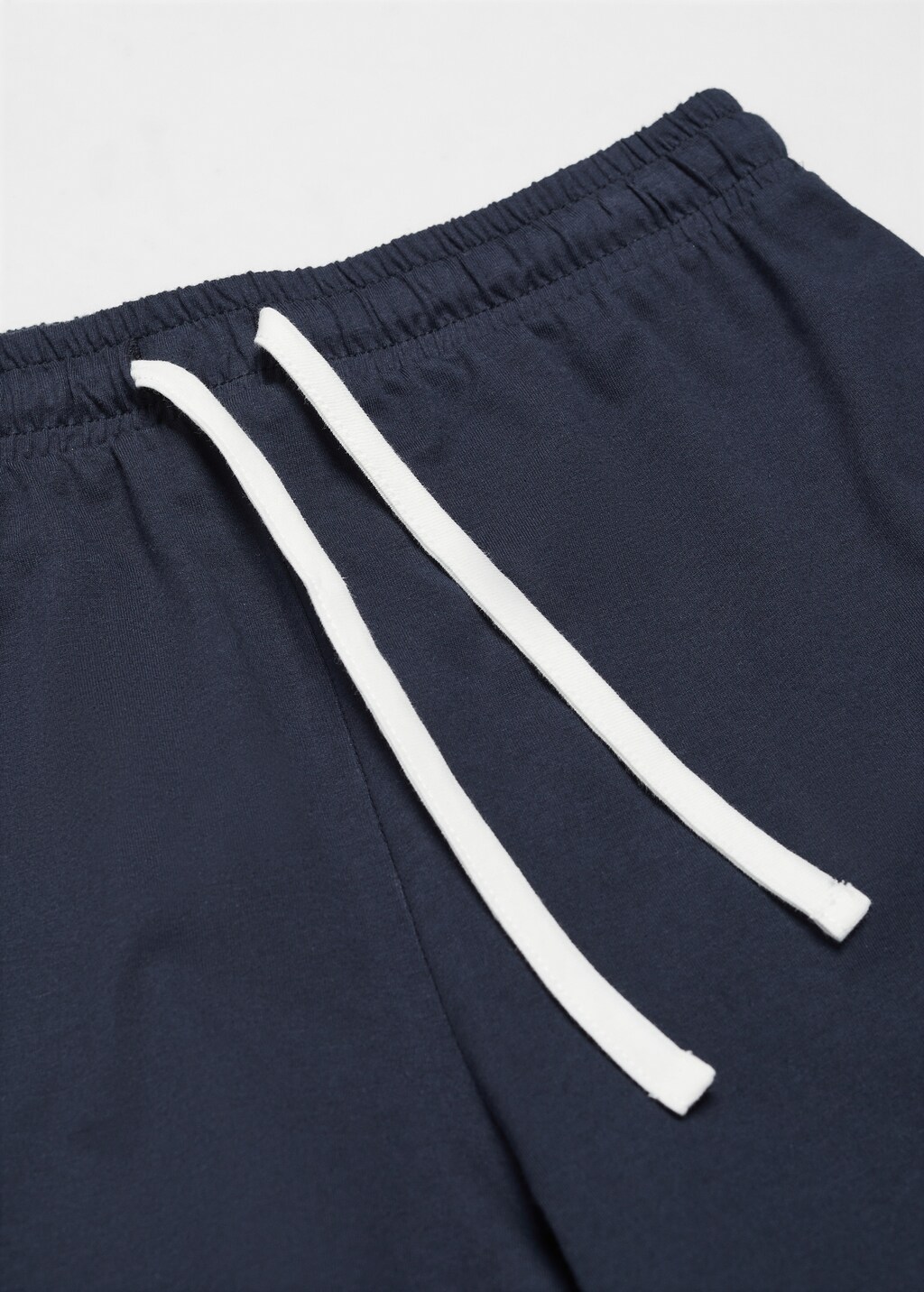 Cotton shorts with elastic waist - Details of the article 8