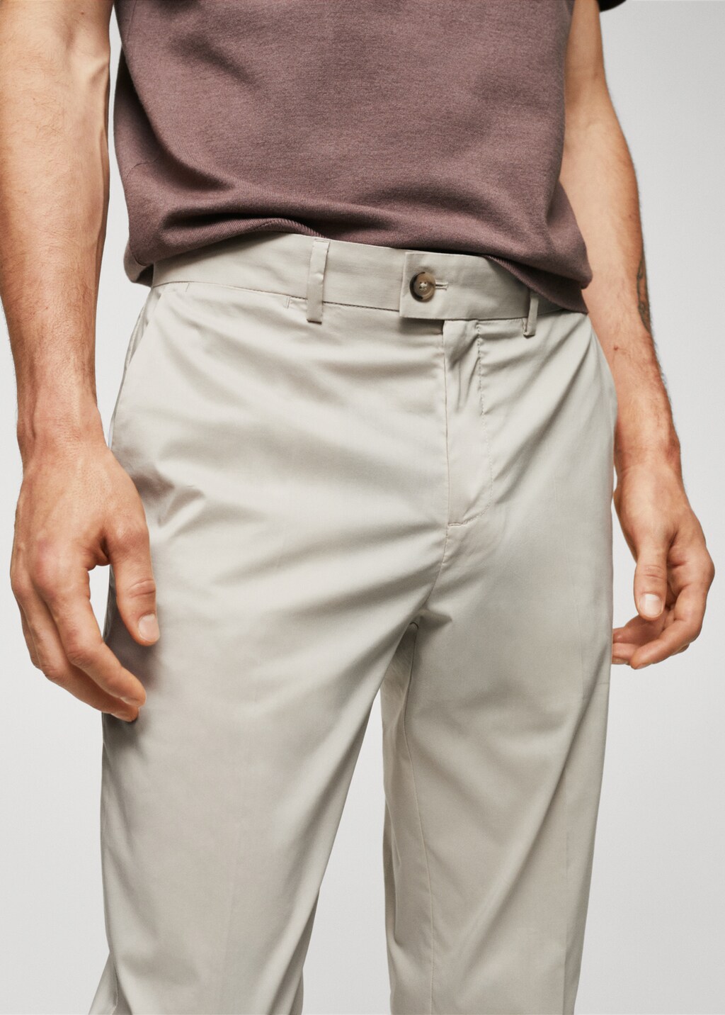 Lightweight cotton trousers - Details of the article 1