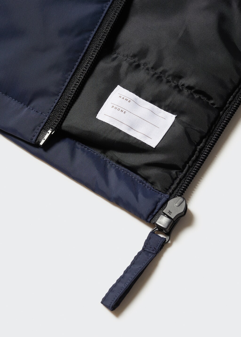 Hooded coat - Details of the article 8