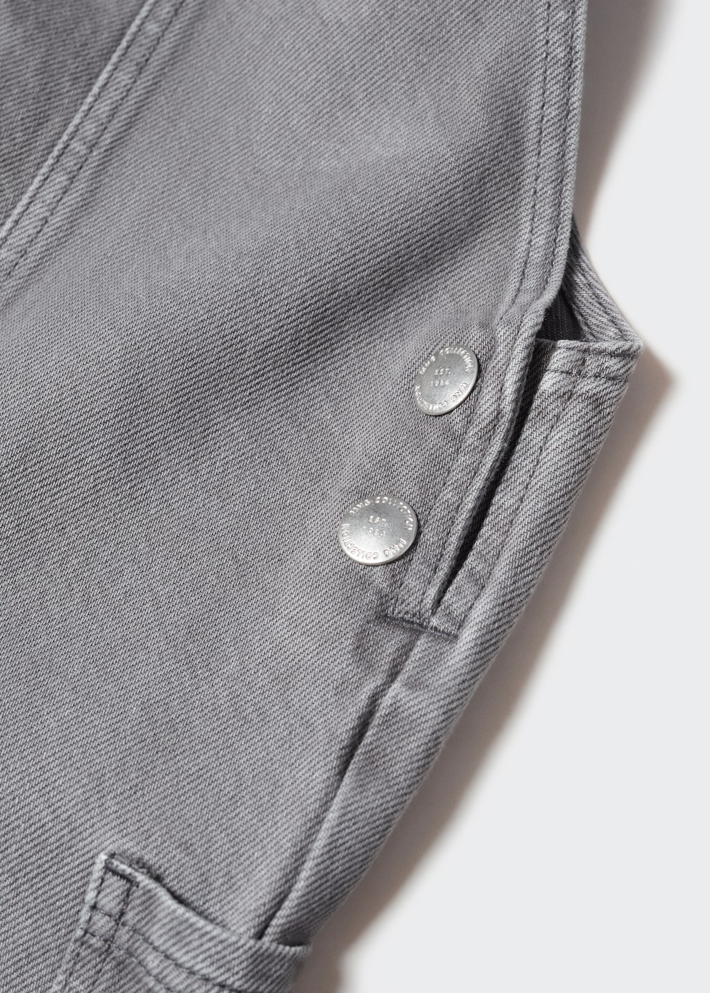 Lined denim dungarees - Details of the article 8