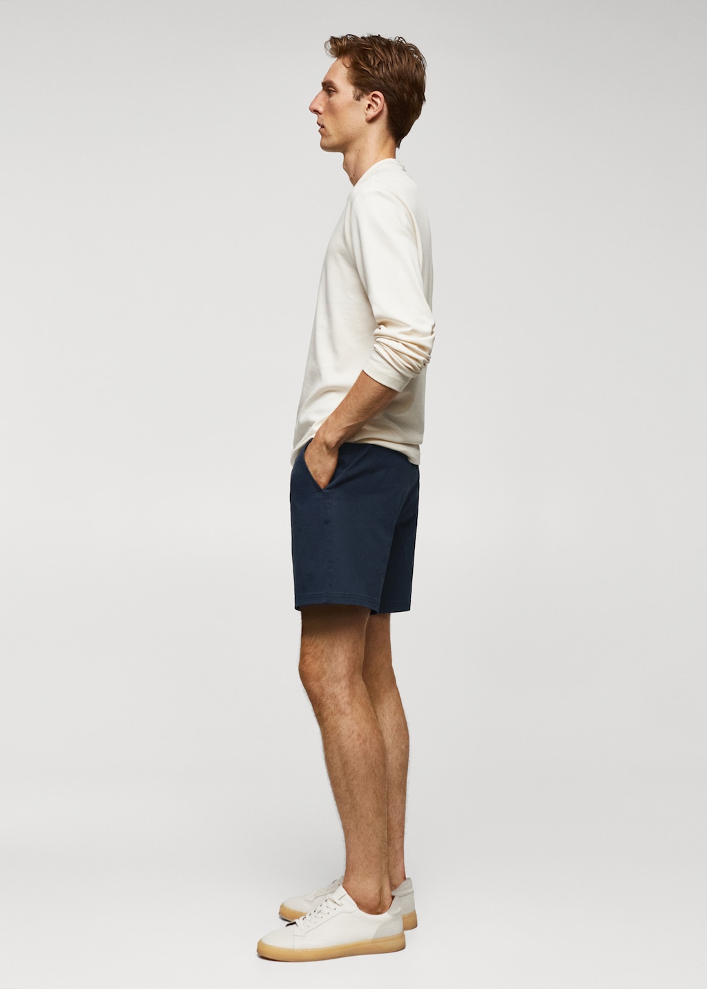 Cotton shorts with drawstring - Details of the article 2