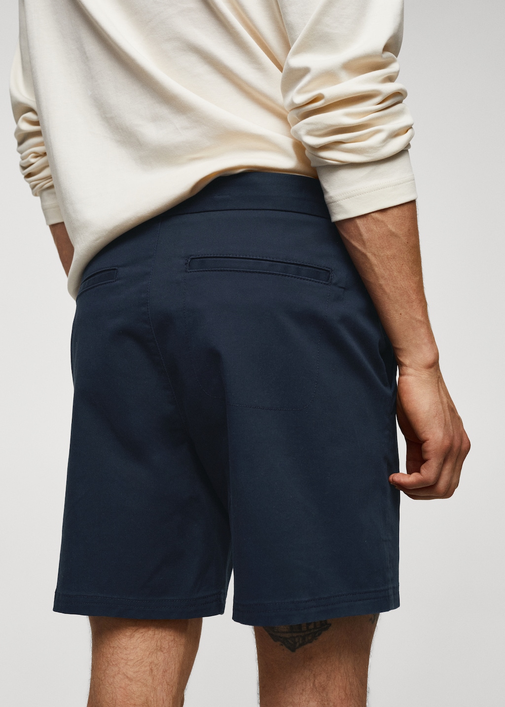 Cotton shorts with drawstring - Details of the article 4