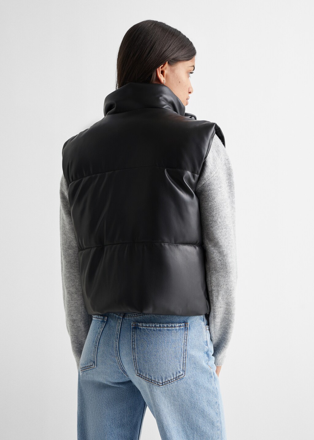 Leather-effect gilet - Reverse of the article