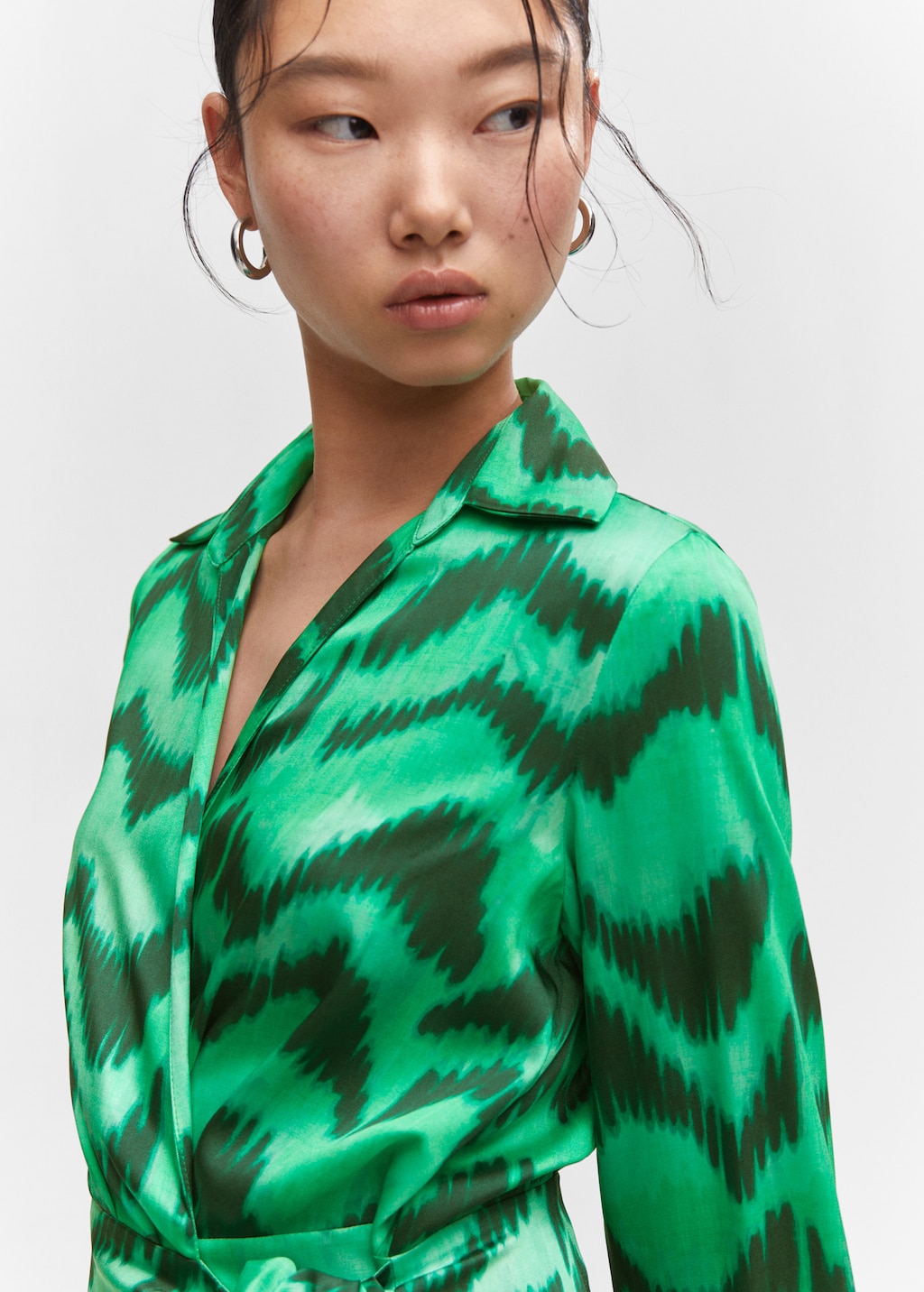 Printed satin shirt dress - Details of the article 1