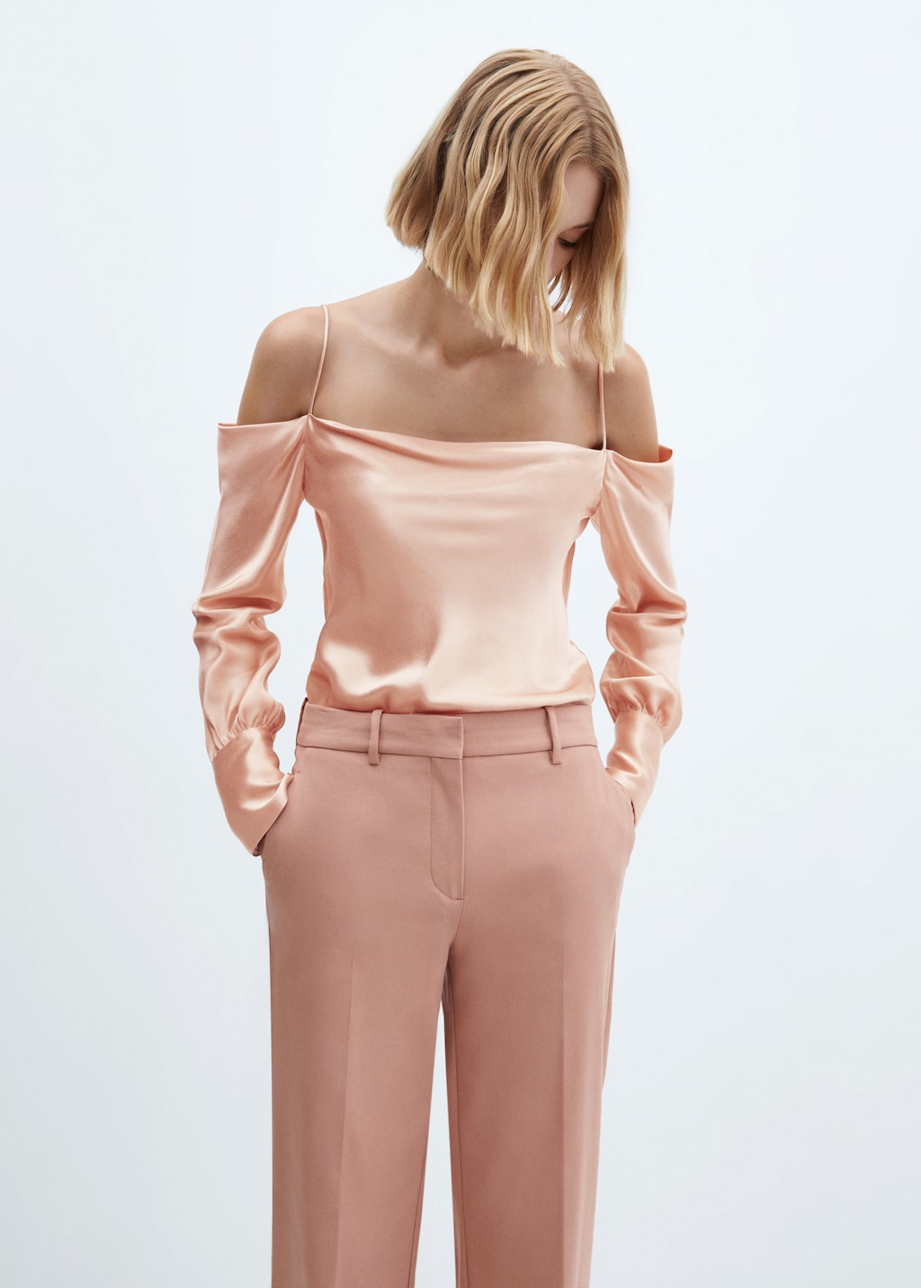 High-waist straight trousers - Details of the article 1