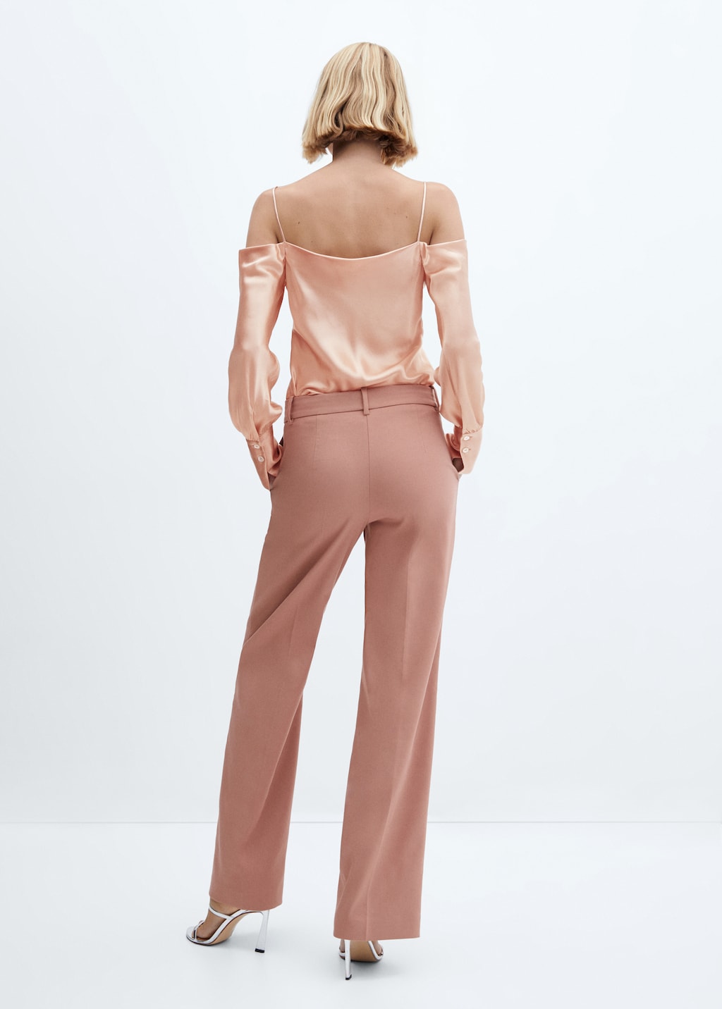 High-waist straight trousers - Reverse of the article