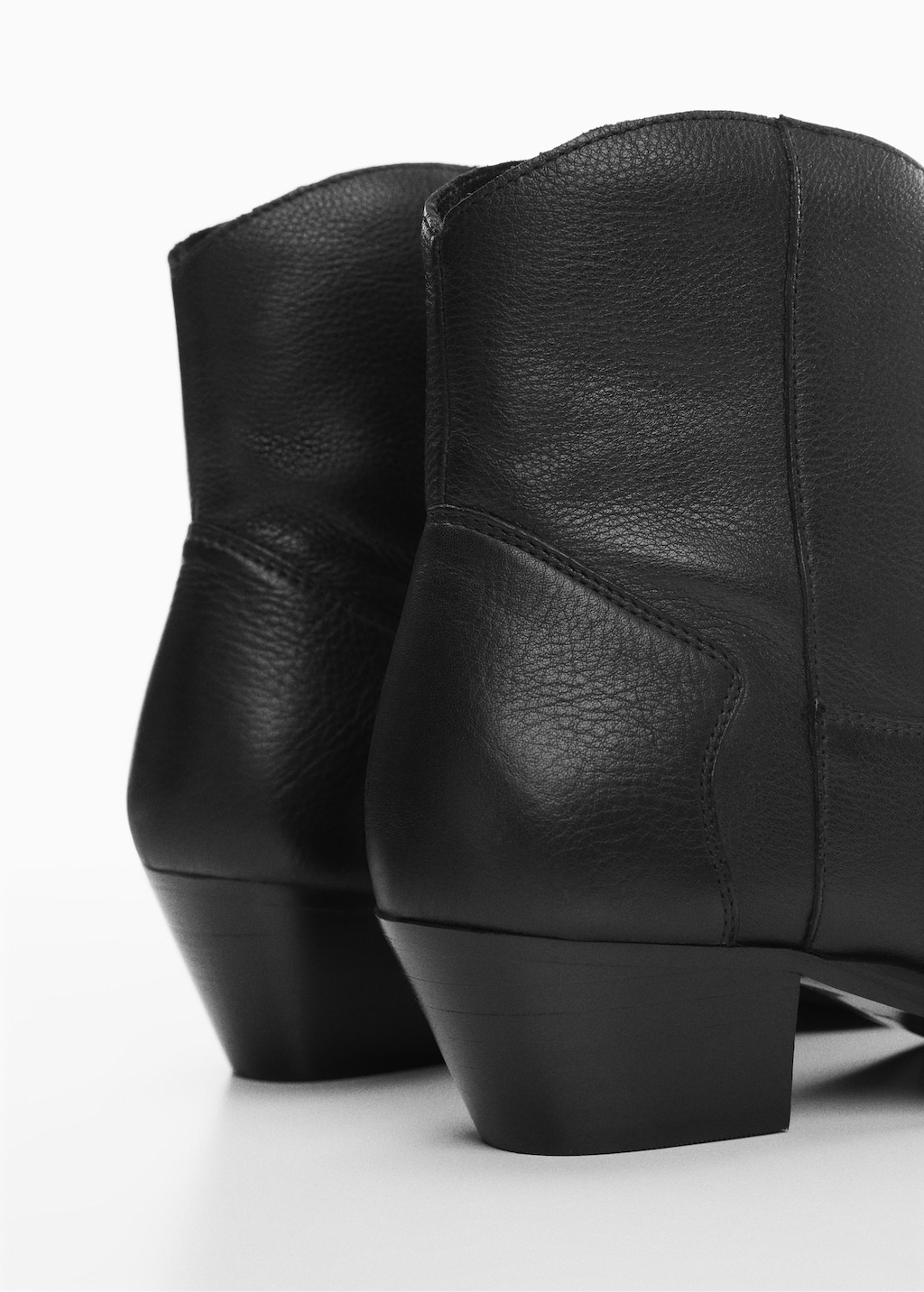 Leather cowboy ankle boots - Details of the article 1