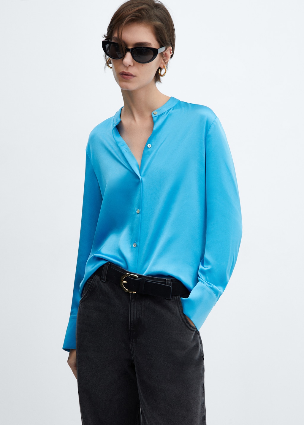 Round-neck satin shirt - Medium plane