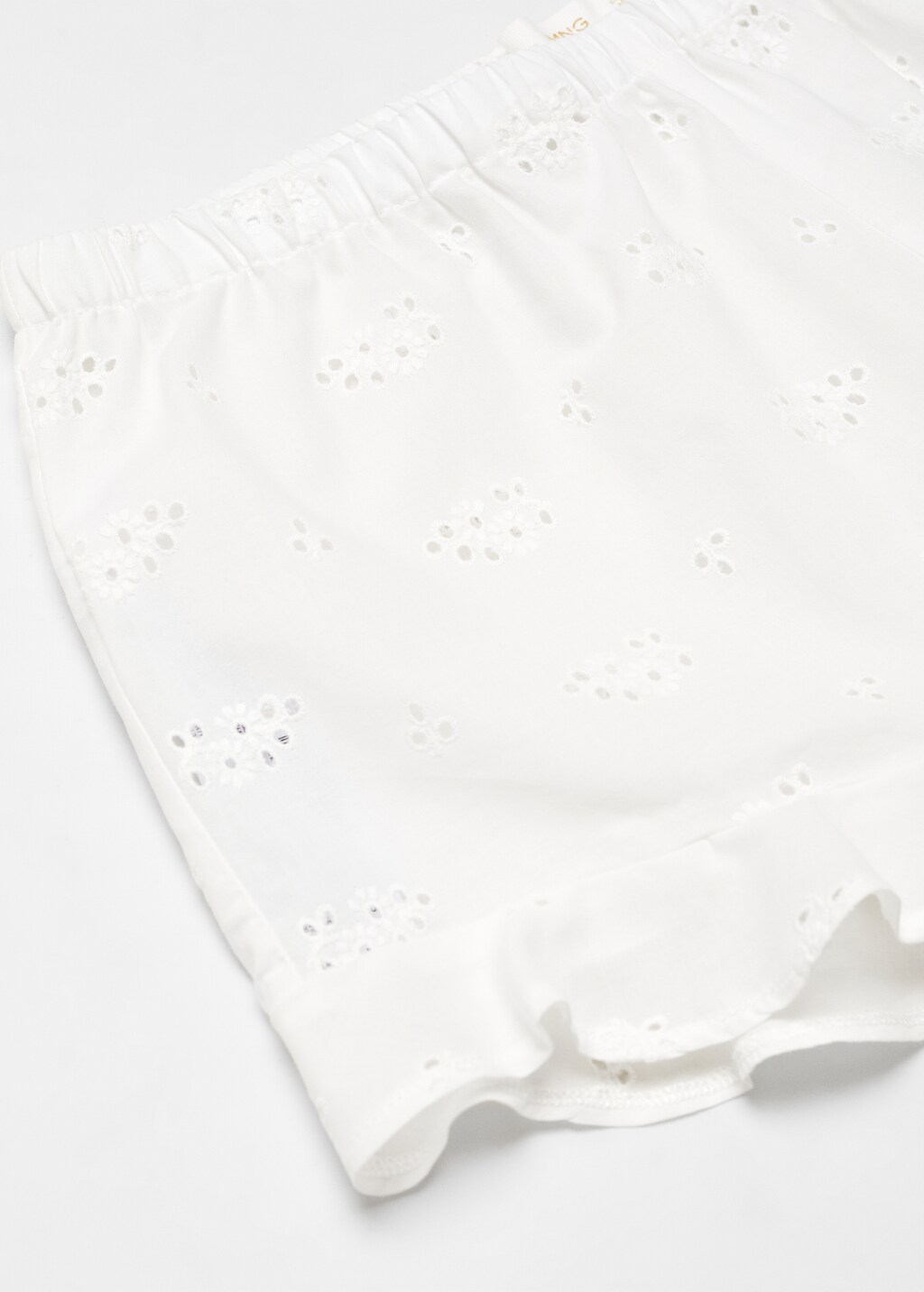 Pyjama shorts with openwork detail - Details of the article 8