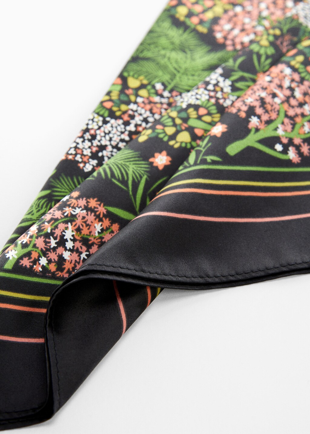 Tropical printed scarf - Details of the article 1