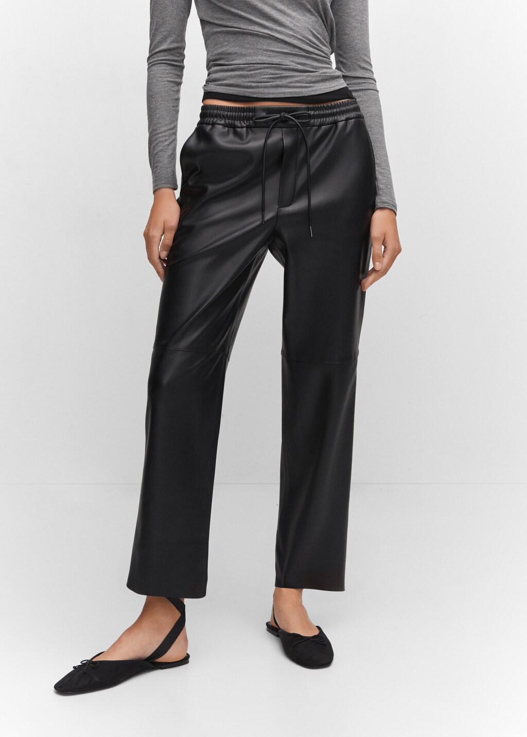 Leather-effect elastic waist trousers - Medium plane