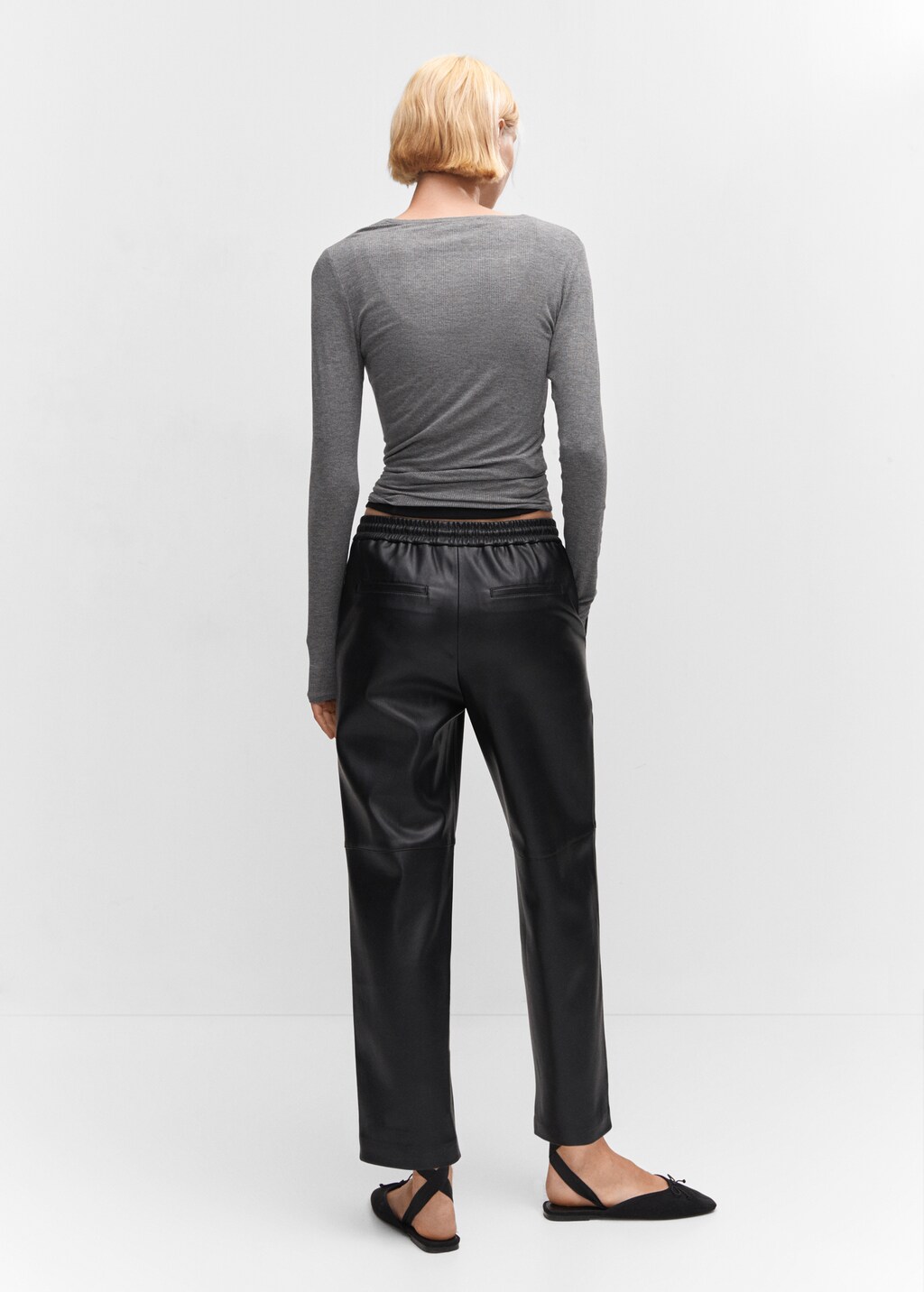 Leather-effect elastic waist trousers - Reverse of the article