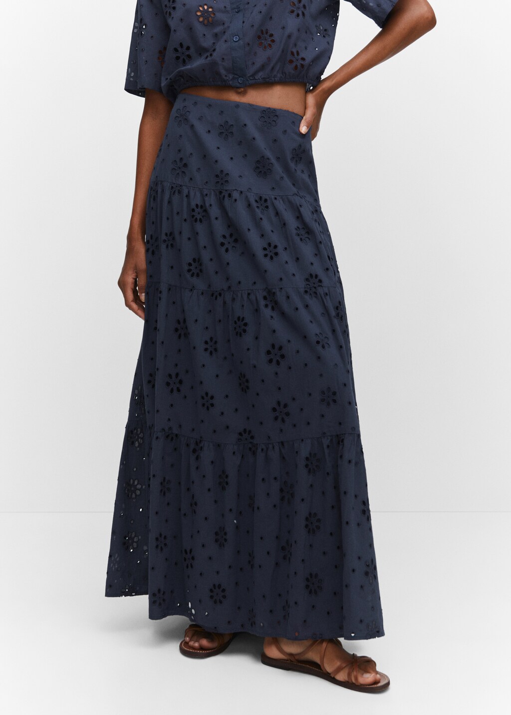 Embroidered flowy skirt - Medium plane