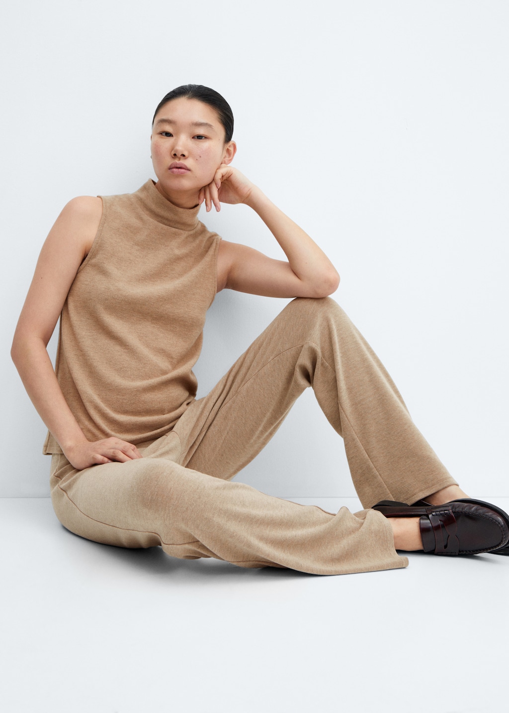 Cotton-linen knitted trousers  - Details of the article 2