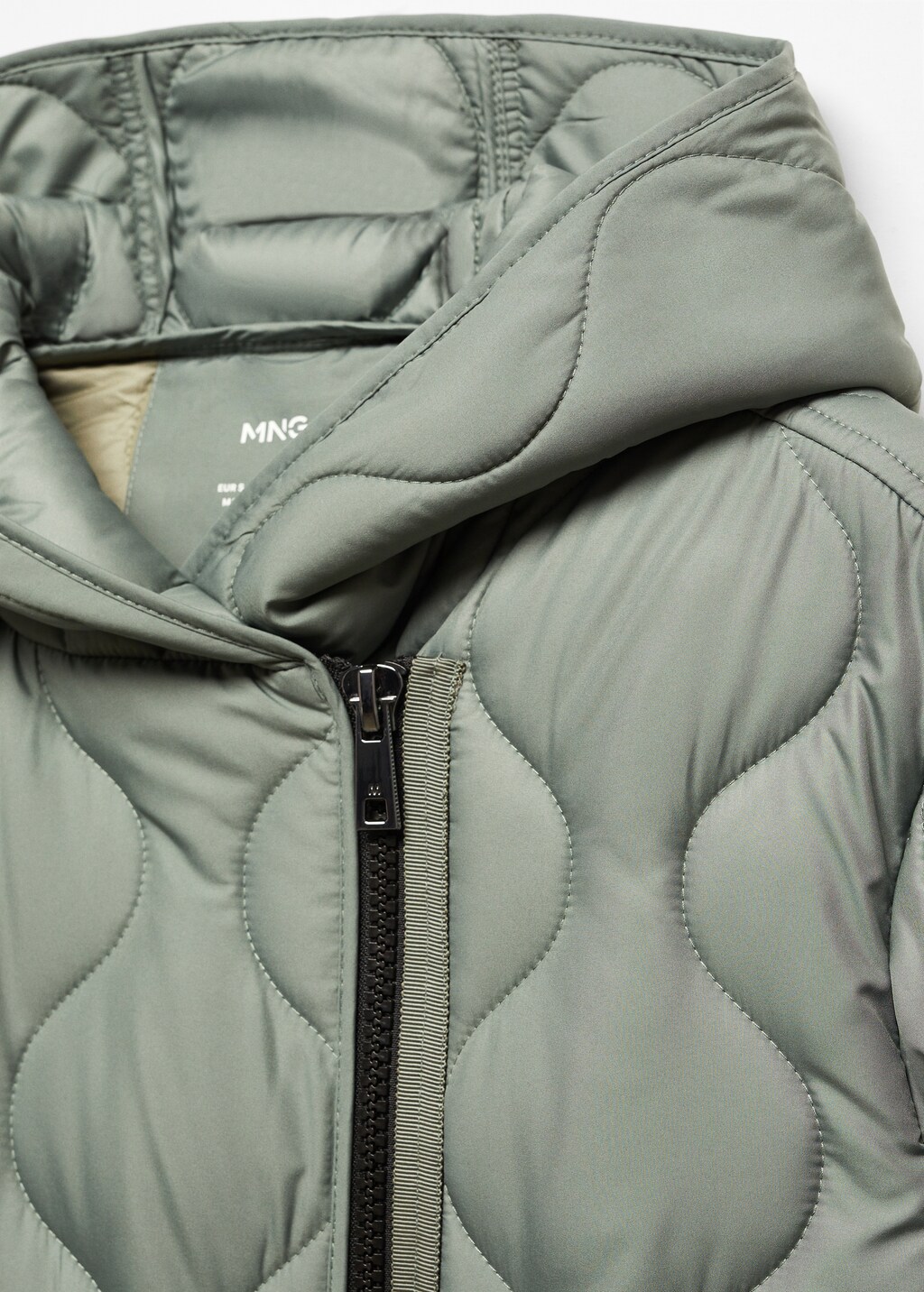 Hood quilted coat - Details of the article 8