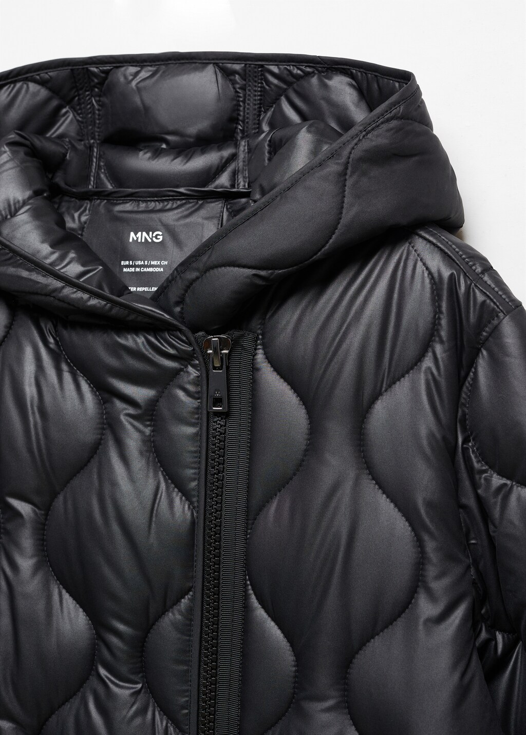 Hood quilted coat - Details of the article 8