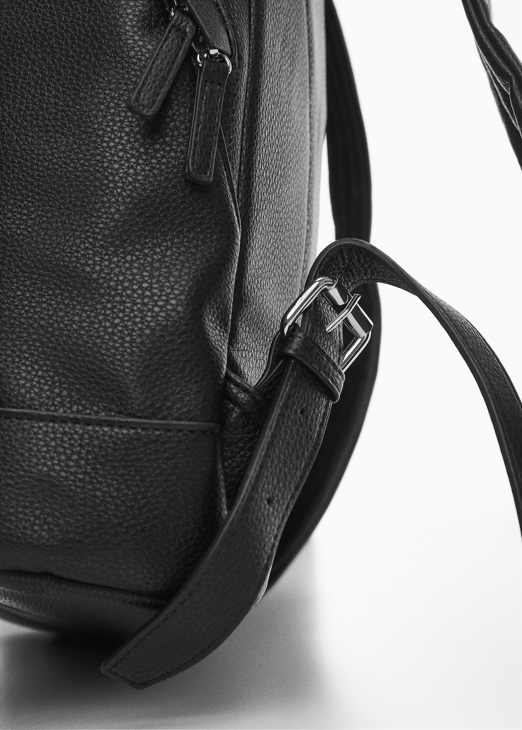 Leather-effect backpack - Details of the article 1