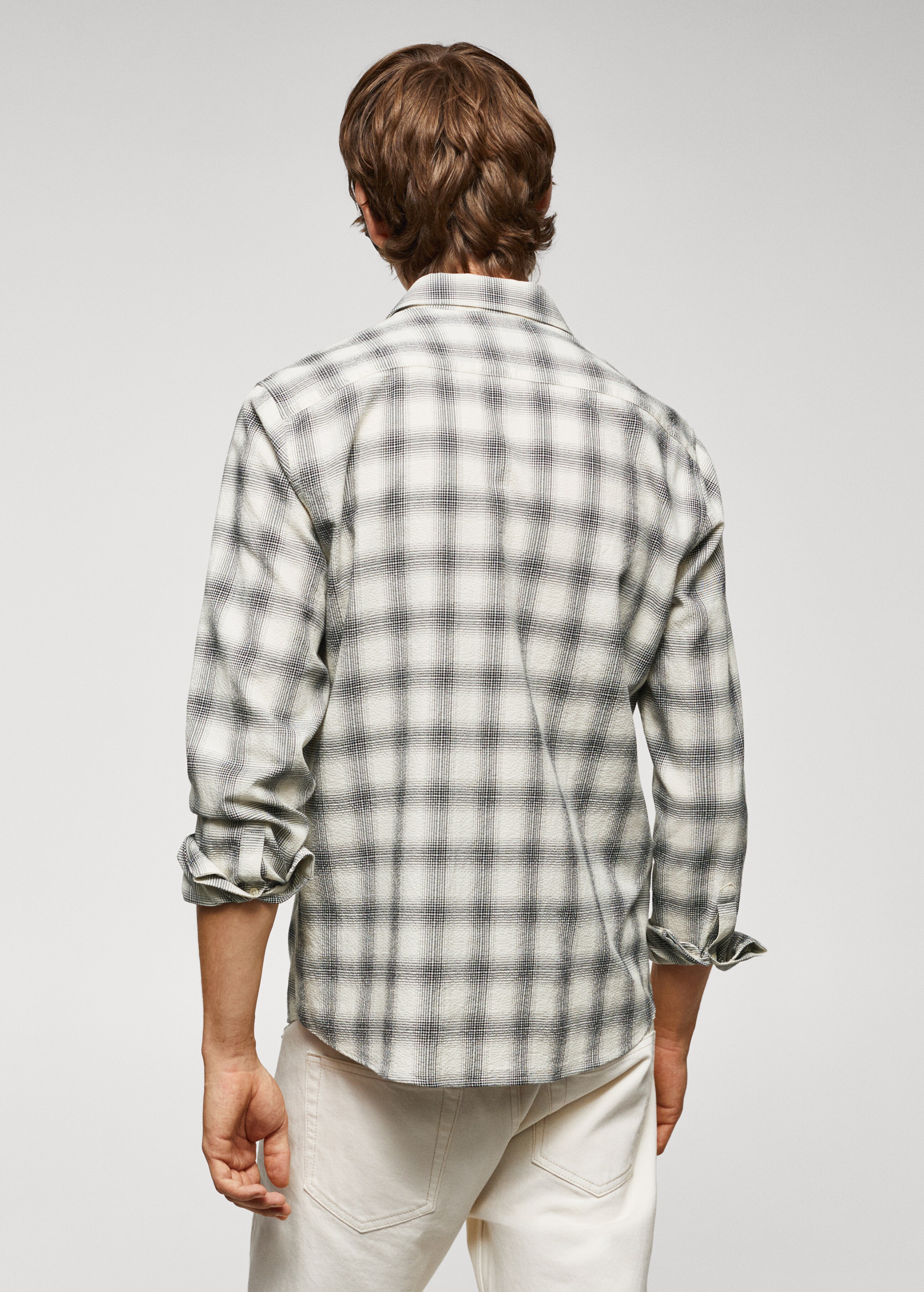 Slim Fit-Seersuckerhemd aus Baumwolle - Rückseite des Artikels