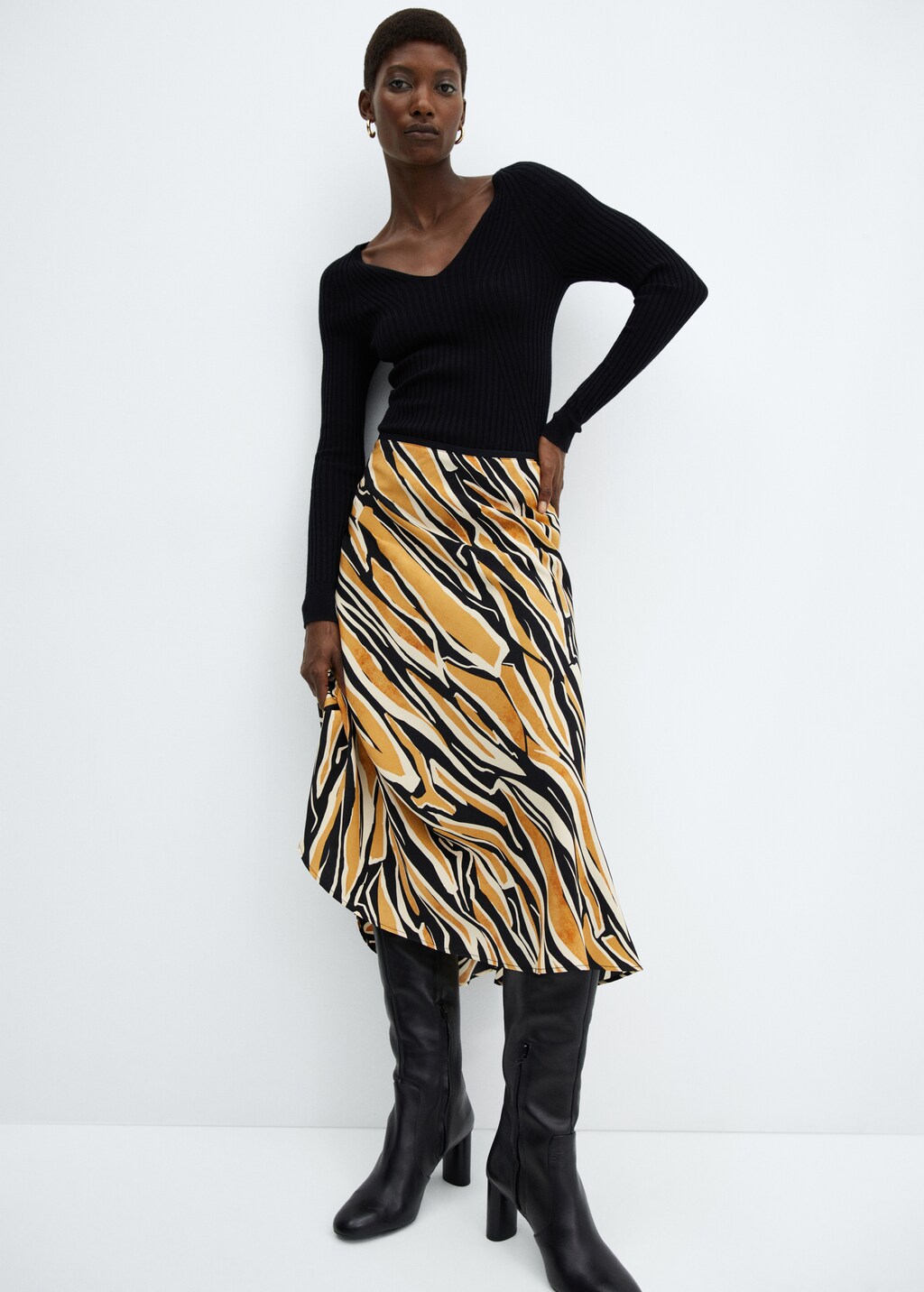 Printed satin skirt  - Details of the article 2