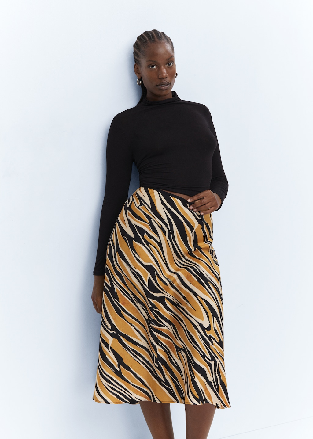 Printed satin skirt  - Details of the article 4