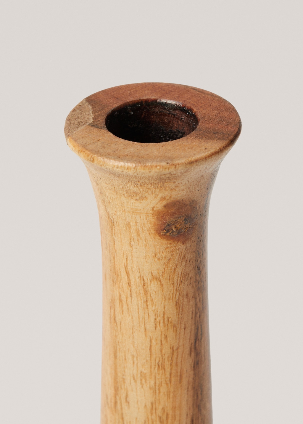 Wood candle holder M - Details of the article 1