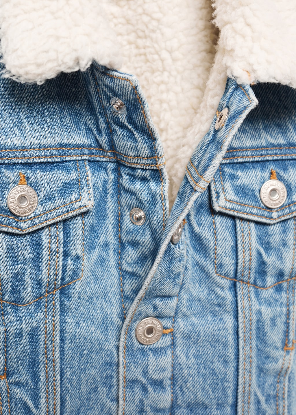 Jacket with shearling-effect lining  - Details of the article 8