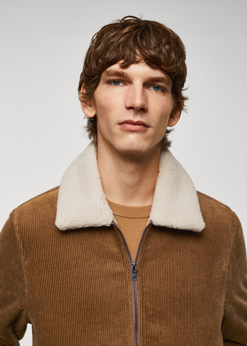 Corduroy jacket with shearling-effect lining - Details of the article 1