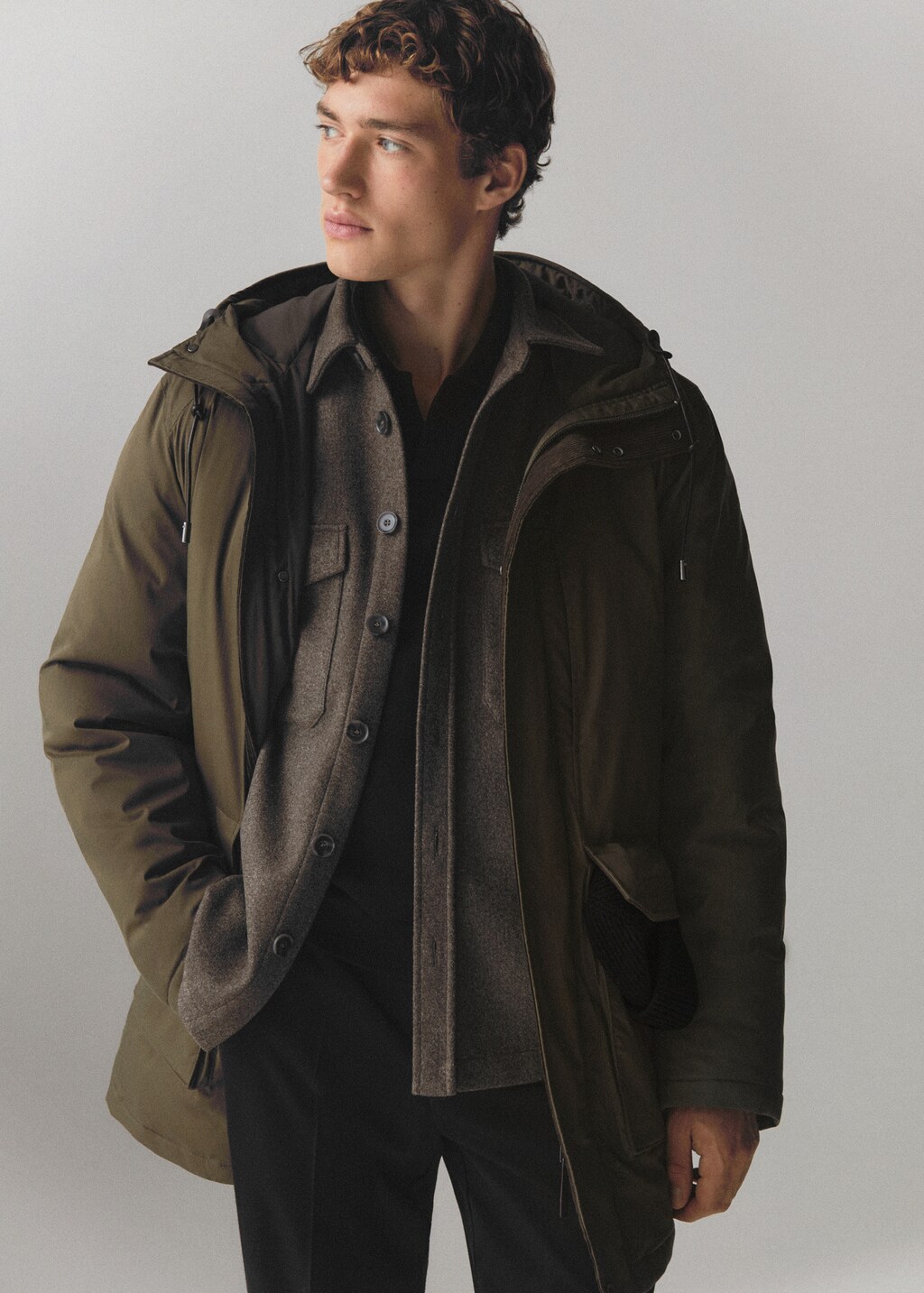 Quilted parka with thermoregulating fabric - Details of the article 5