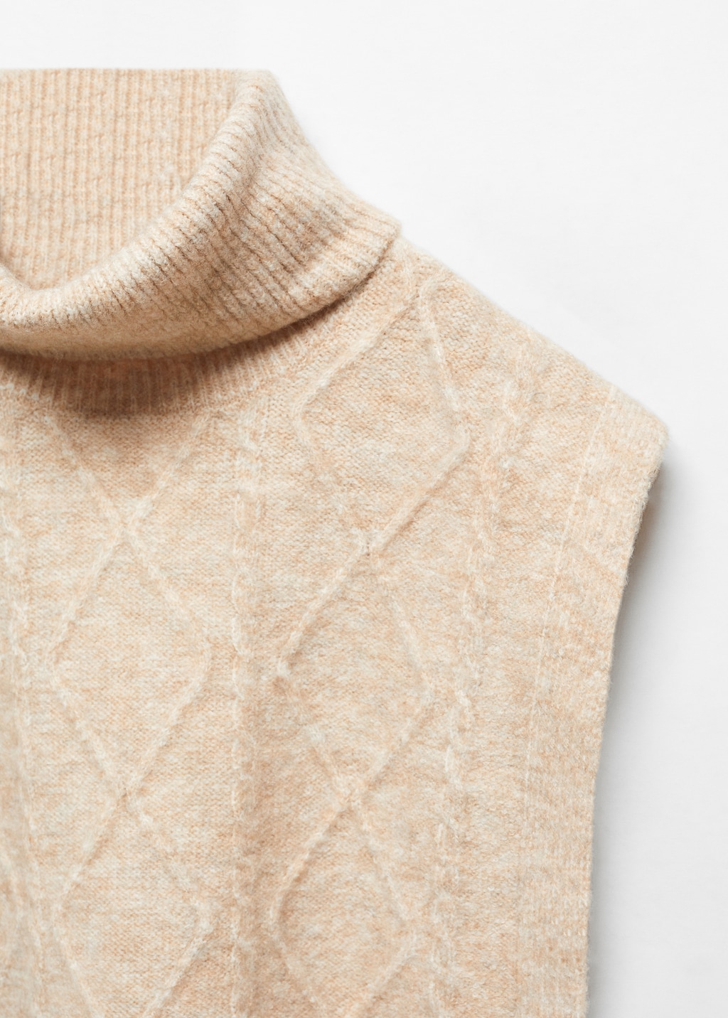 Turtleneck knitted gilet - Details of the article 8