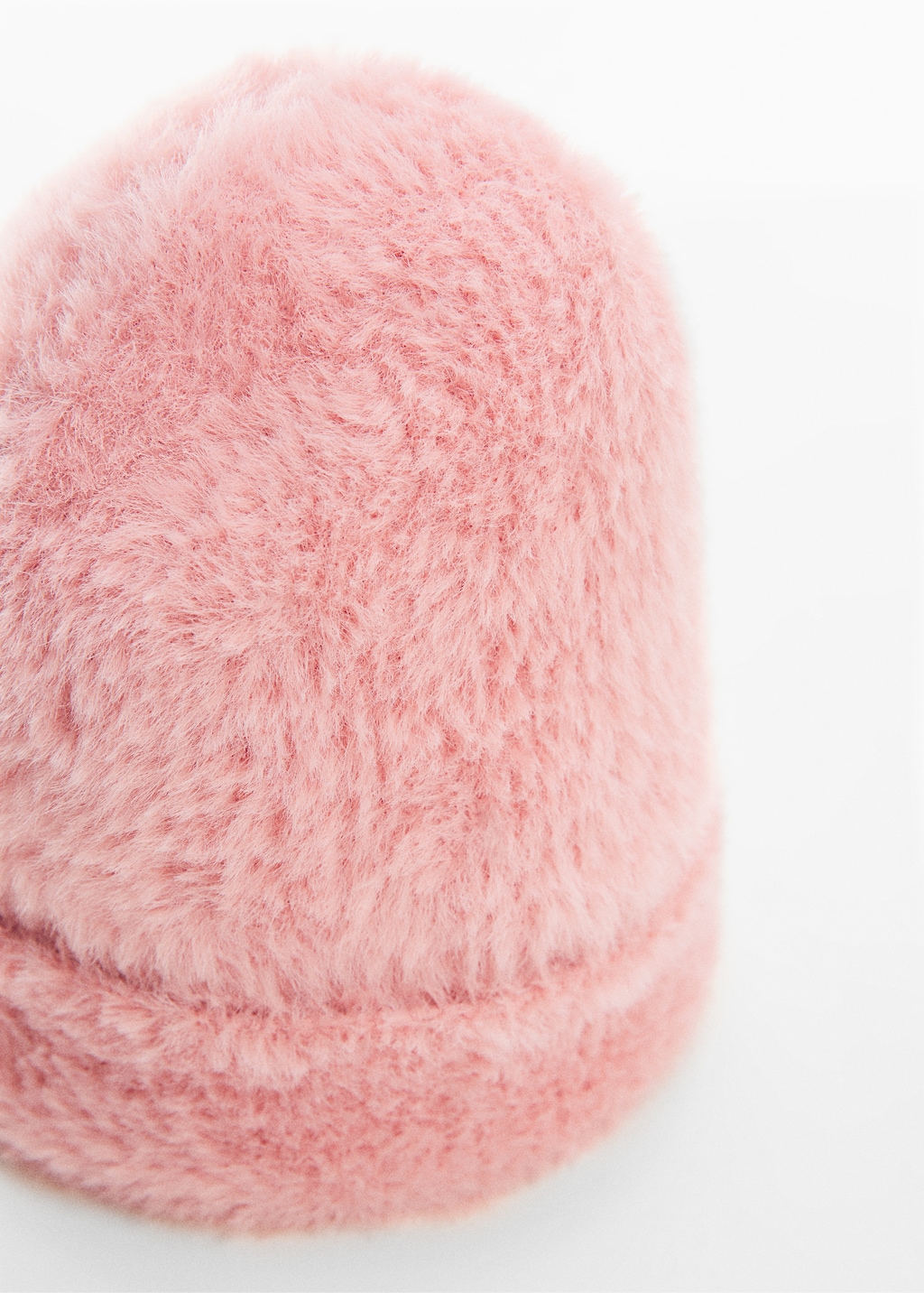 Fur-effect hat - Details of the article 1