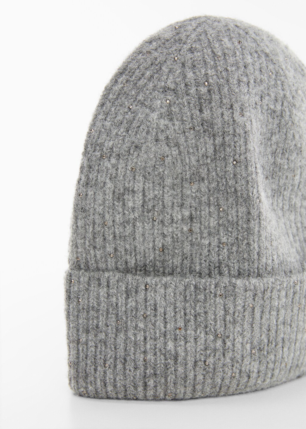 Knitted hat with shiny details  - Medium plane