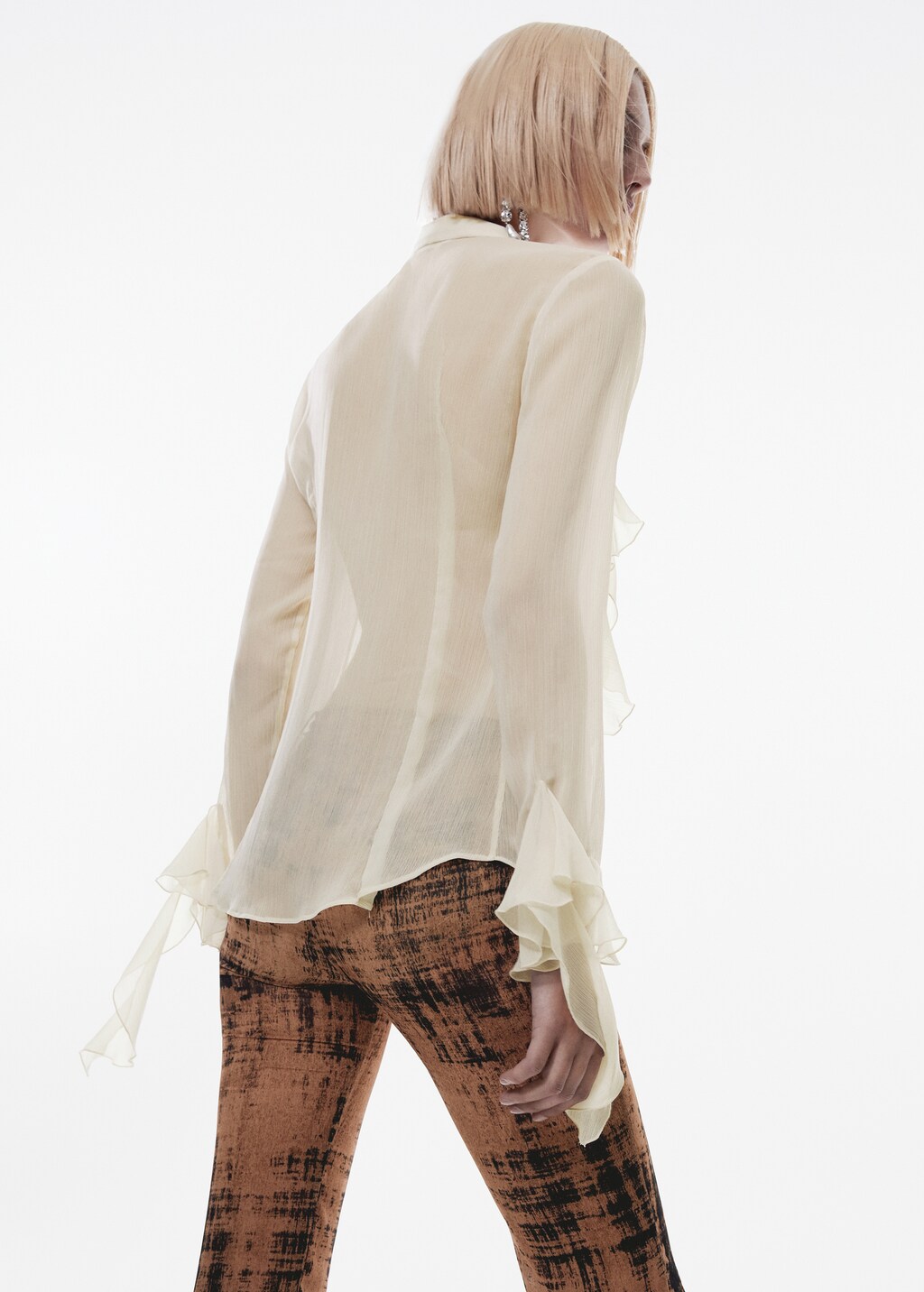 Ruffled chiffon shirt - Reverse of the article