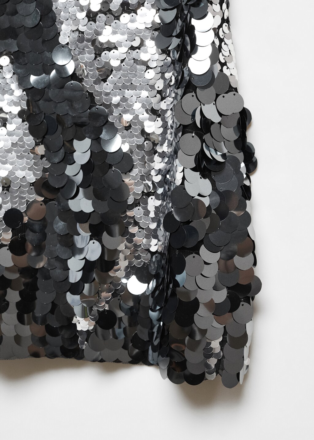 Sequin skirt - Details of the article 8