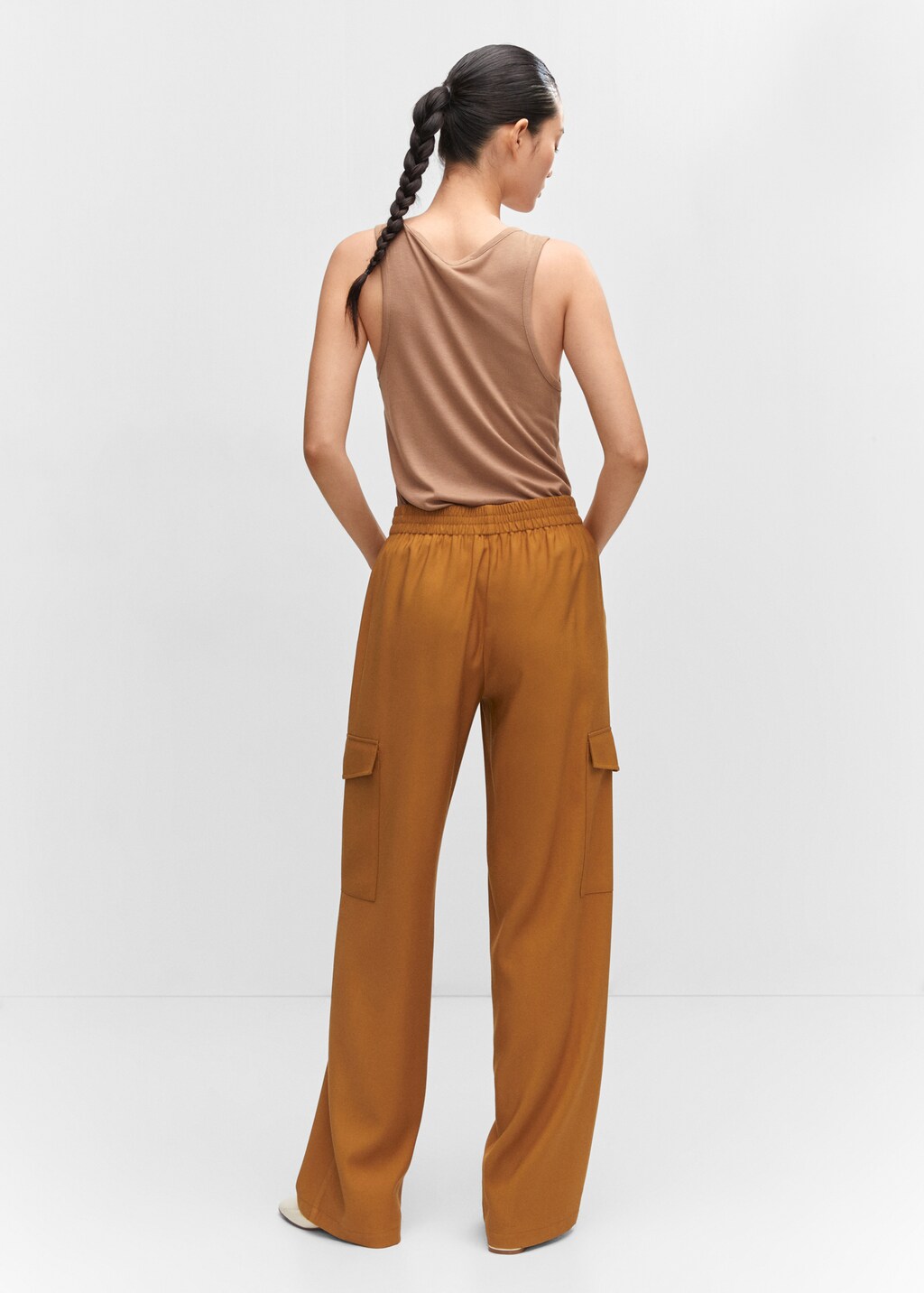 Flowy cargo trousers - Reverse of the article