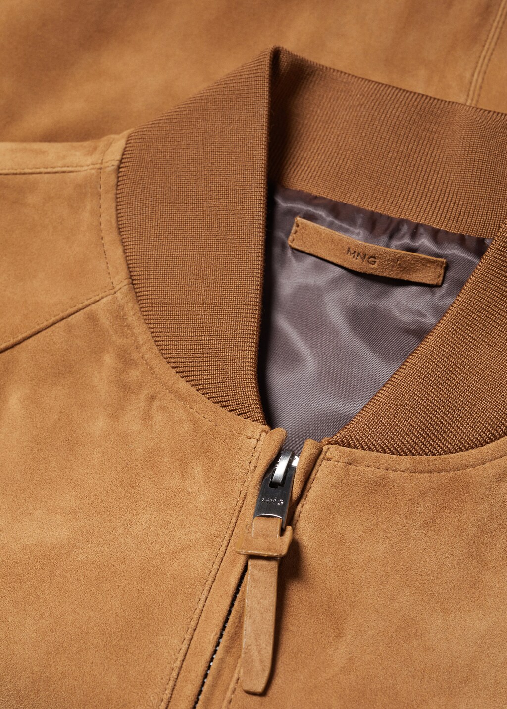 Leather bomber jacket - Details of the article 8