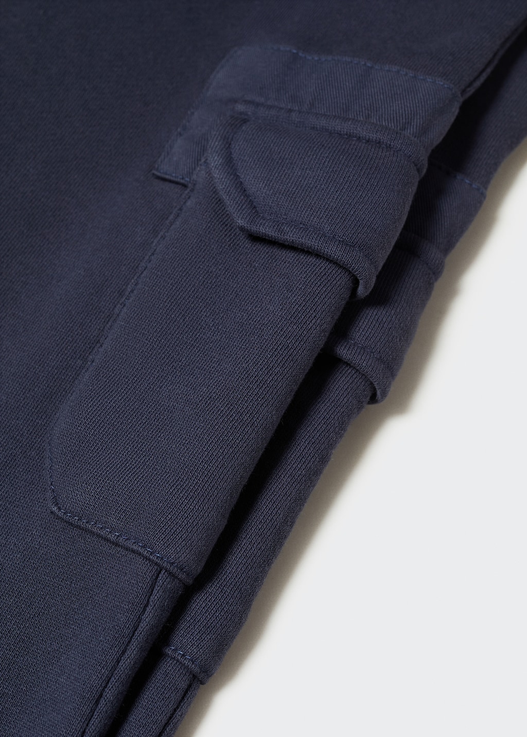 Cargo jogger trousers - Details of the article 8