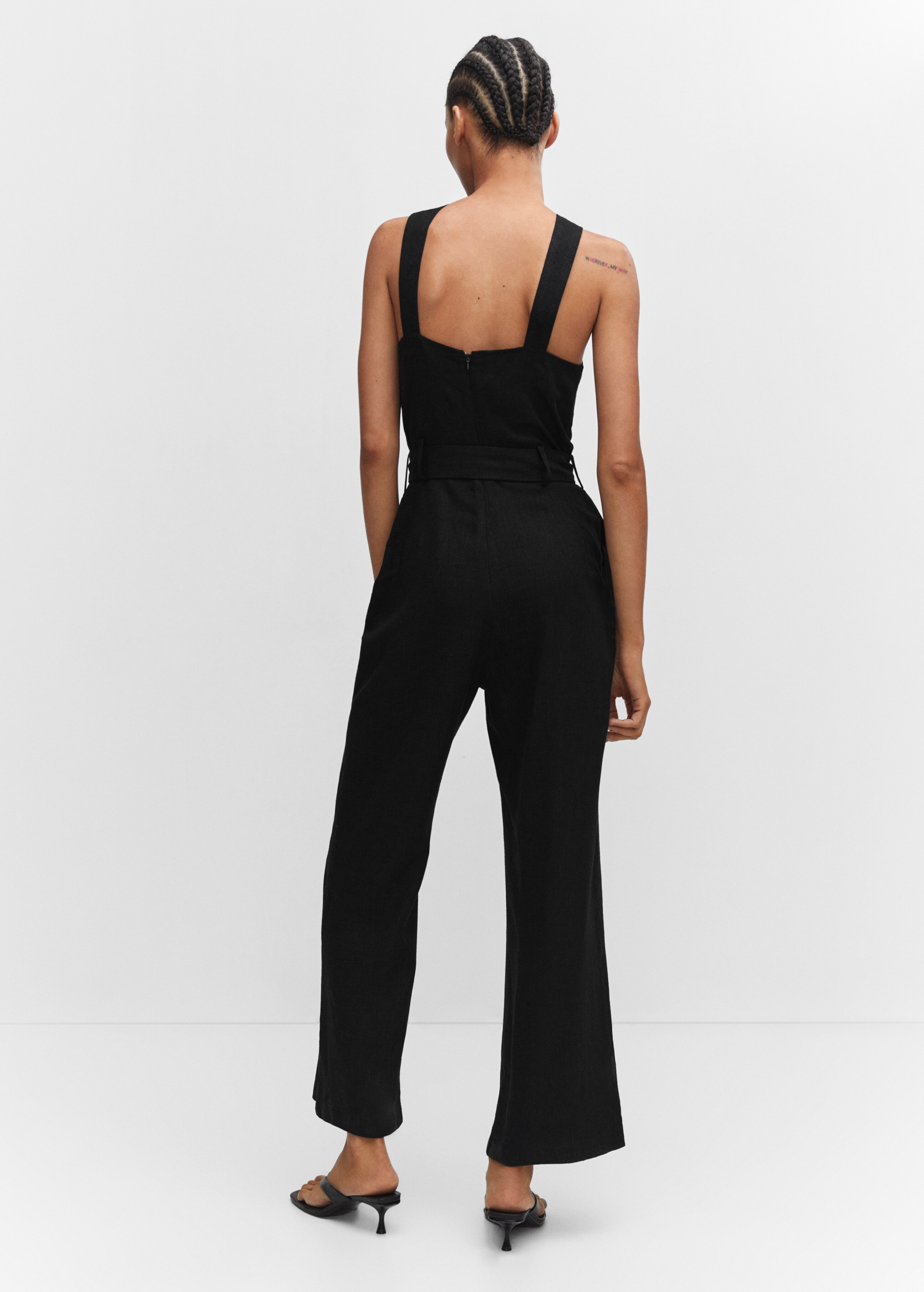 Halter-neck jumpsuit with belt - Reverse of the article