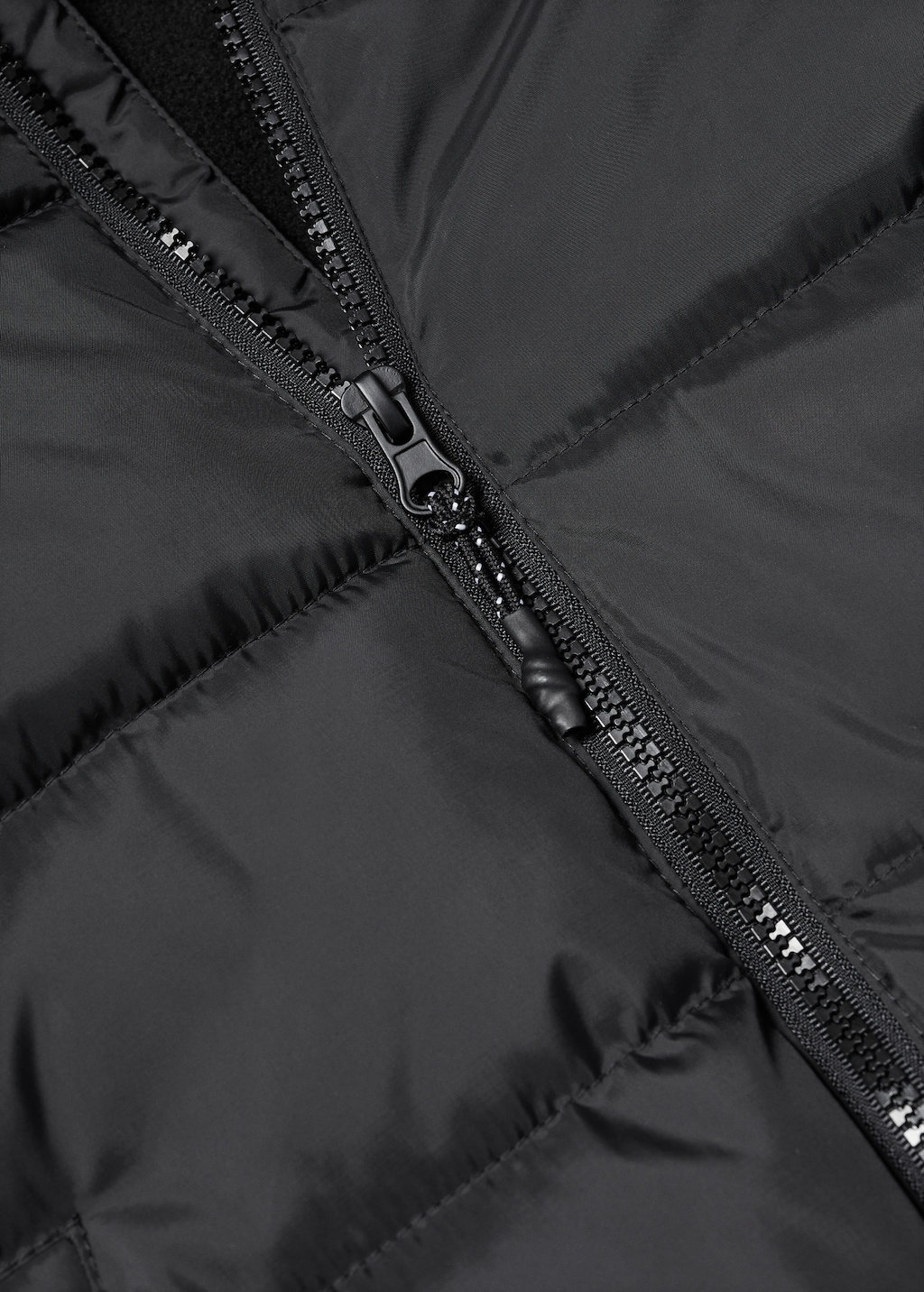 Hood quilted coat - Details of the article 8