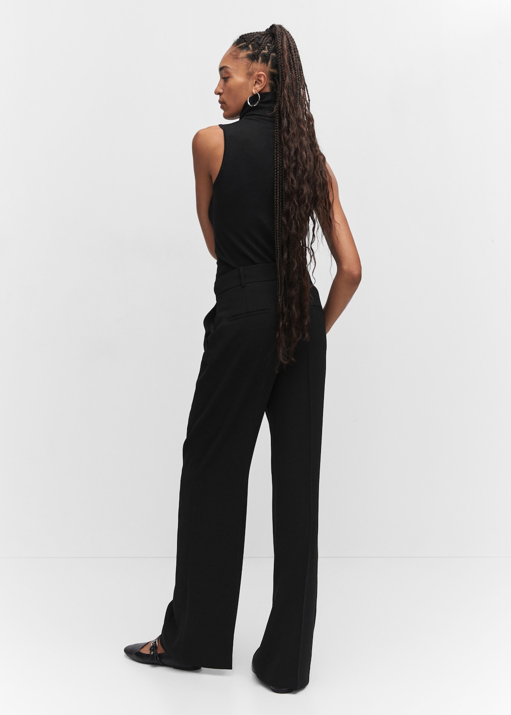 Wideleg pleated trousers - Reverse of the article