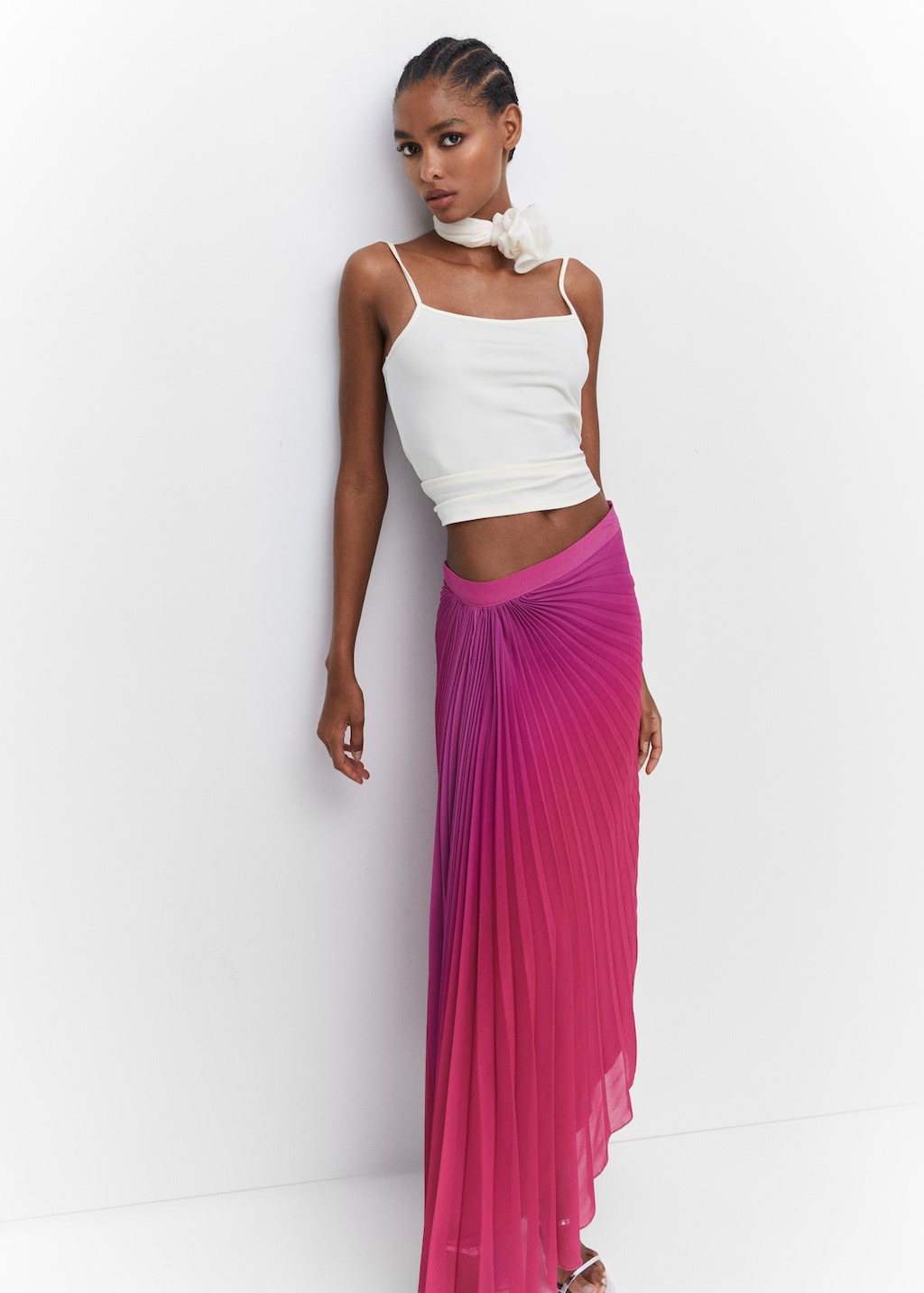 Pleated asymmetric skirt  - Details of the article 2