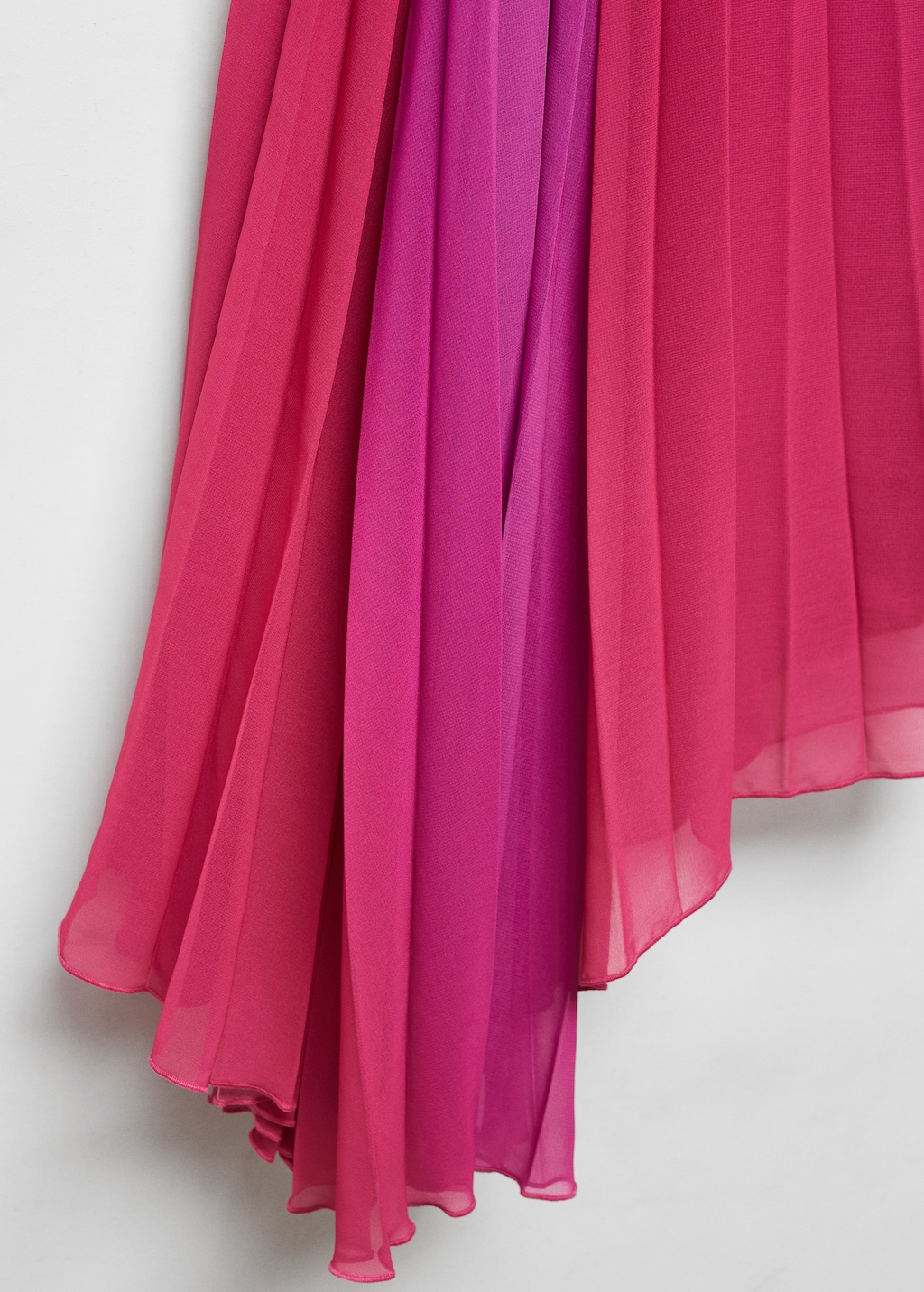 Pleated asymmetric skirt  - Details of the article 8