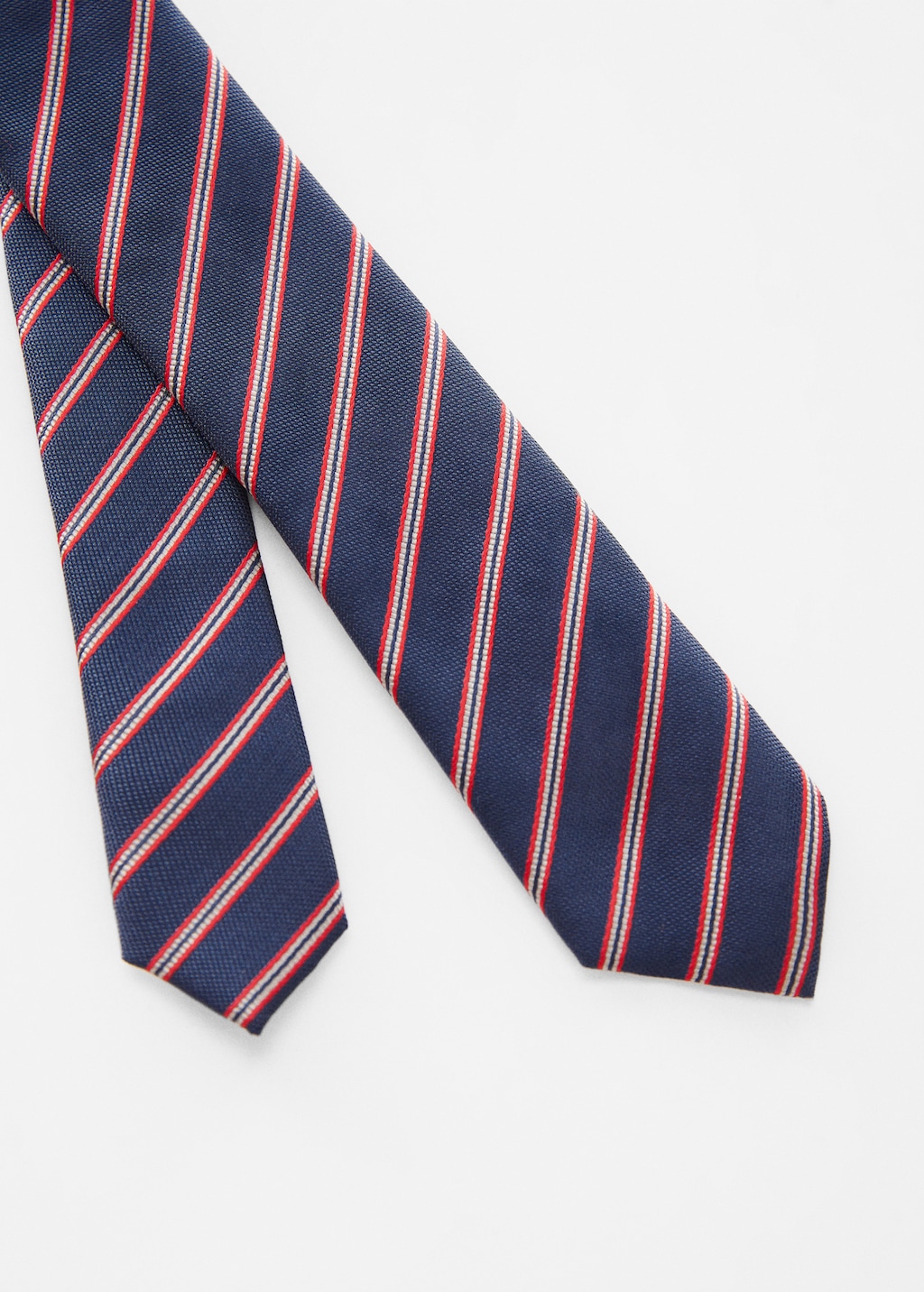 Striped tie - Medium plane